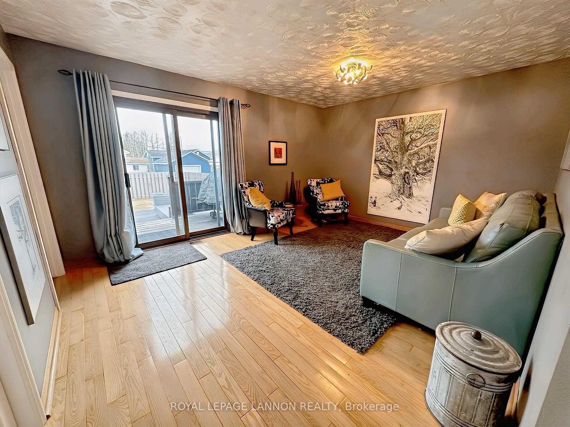 Photo 6 of 213 Third Avenue SE, Greenstone — HOMEH