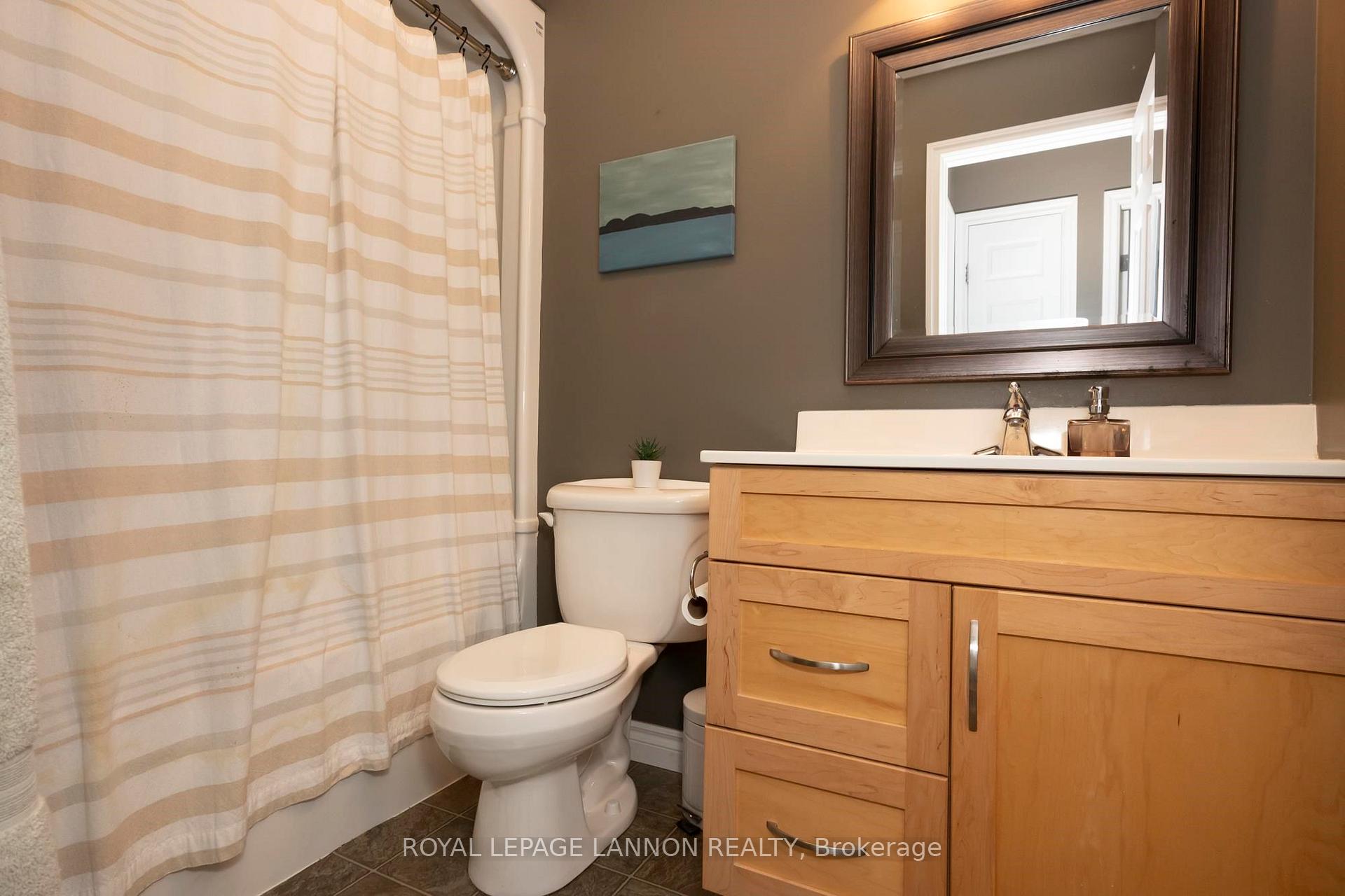 Photo 32 of 208 Cedarview Byway, Thunder Bay, River Terrace — HOMEH