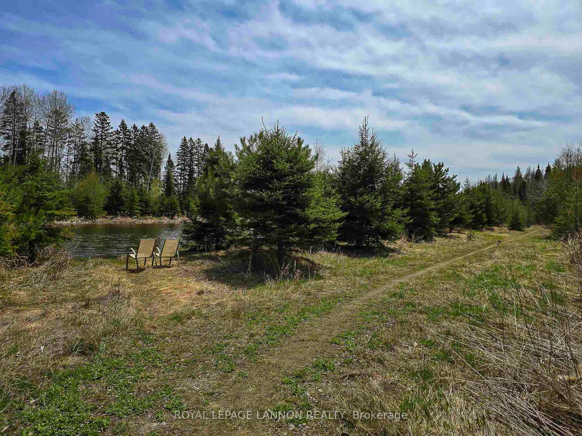 Photo 49 of 208 Cedarview Byway, Thunder Bay, River Terrace — HOMEH