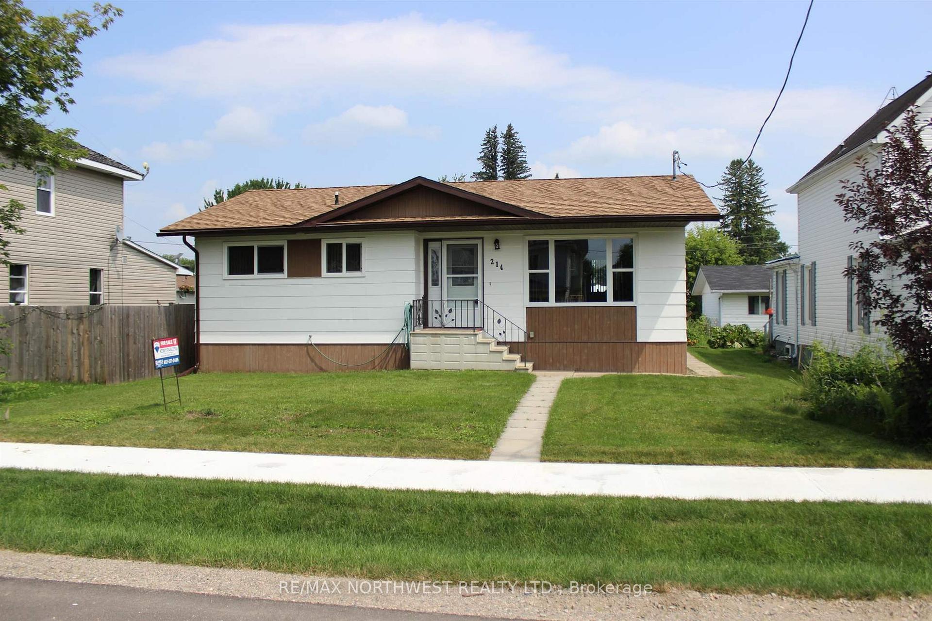 Photo 1 of 214 Third St, Rainy River — HOMEH
