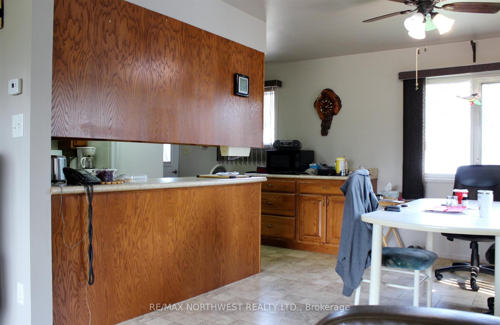 Photo 16 of 214 Third St, Rainy River — HOMEH