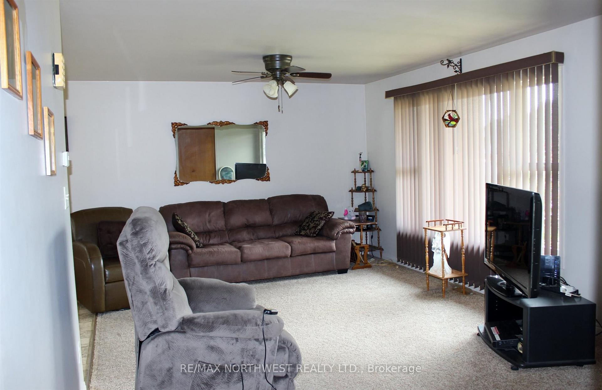Photo 19 of 214 Third St, Rainy River — HOMEH