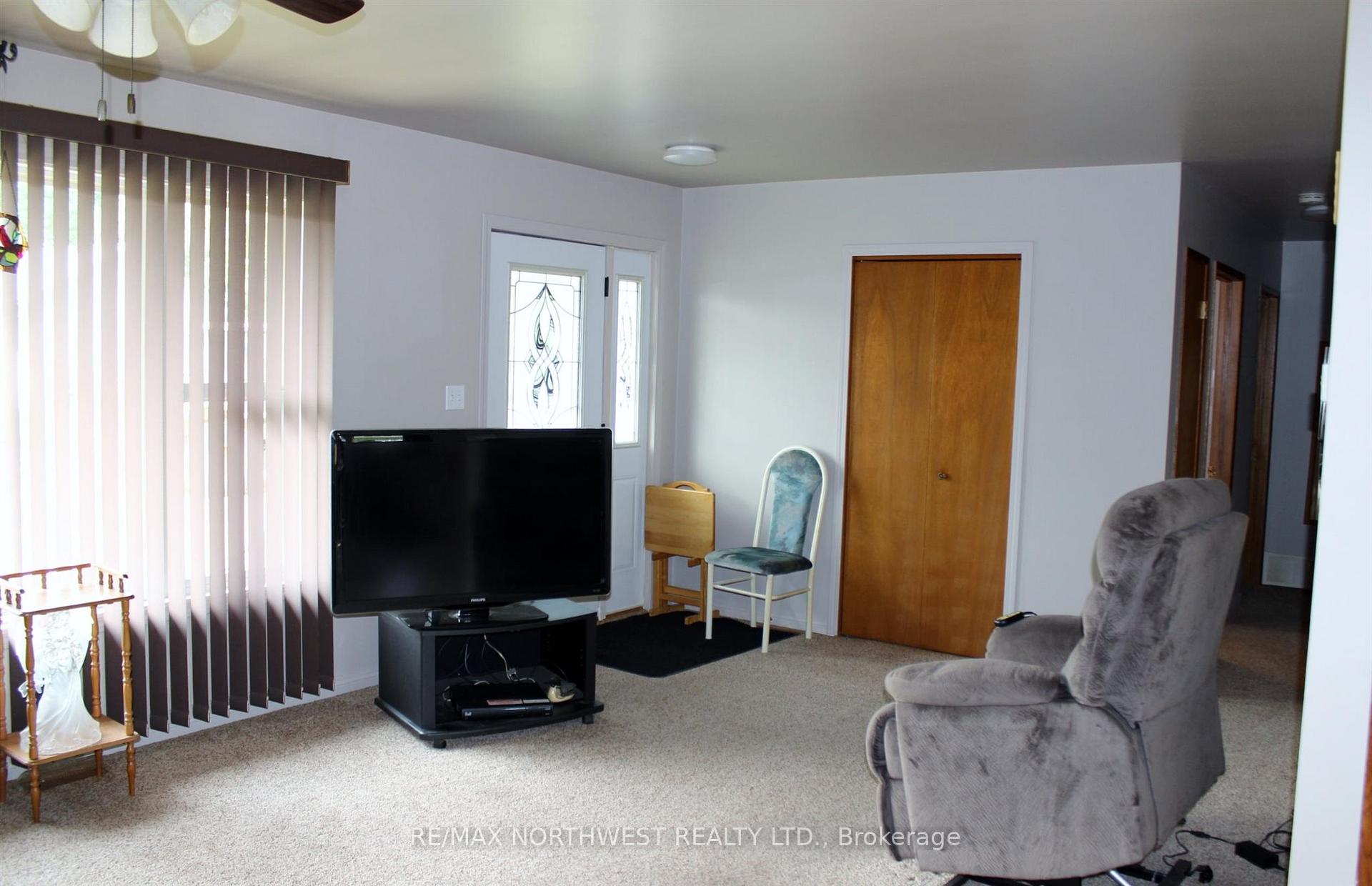 Photo 20 of 214 Third St, Rainy River — HOMEH