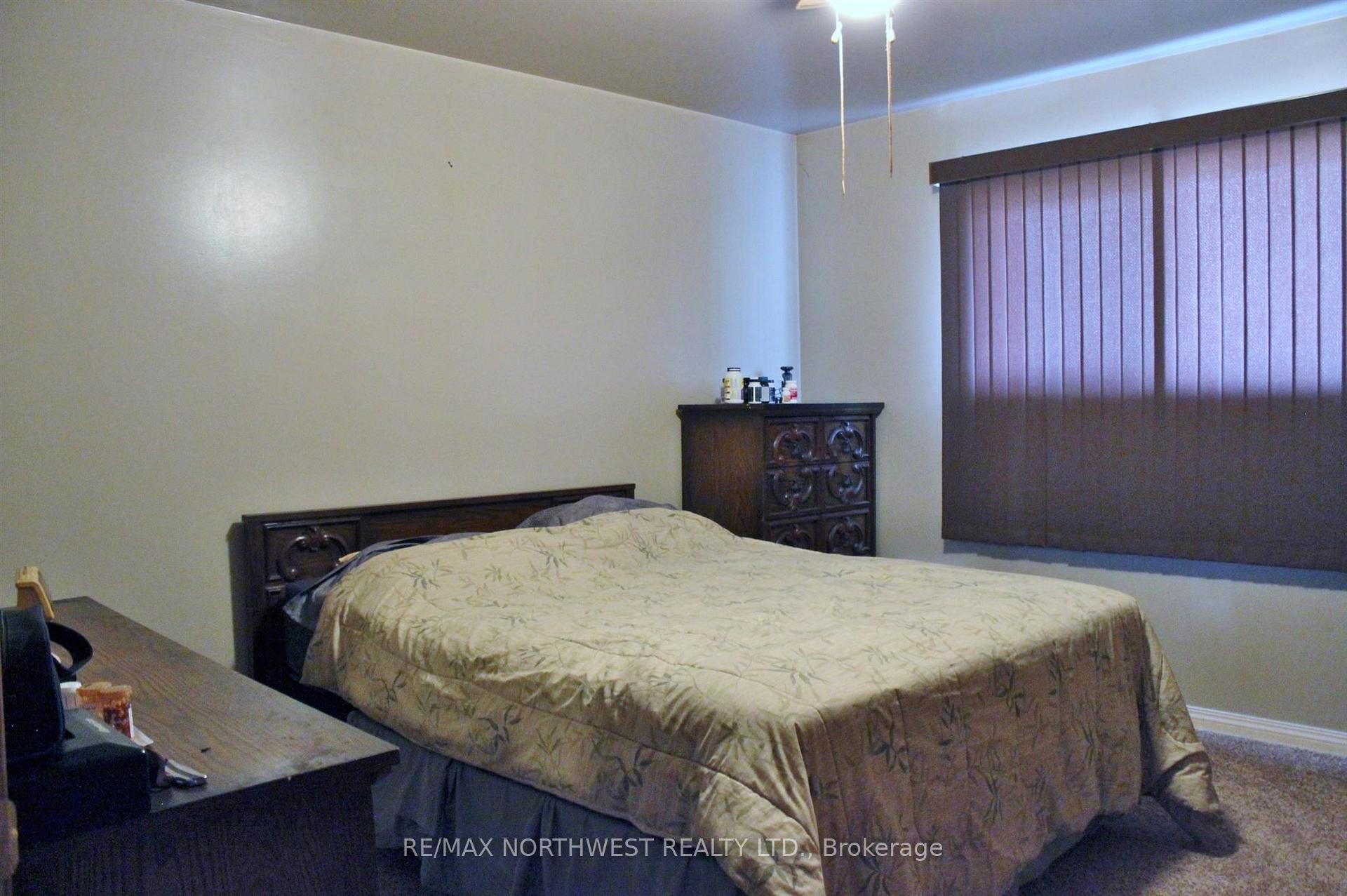 Photo 21 of 214 Third St, Rainy River — HOMEH