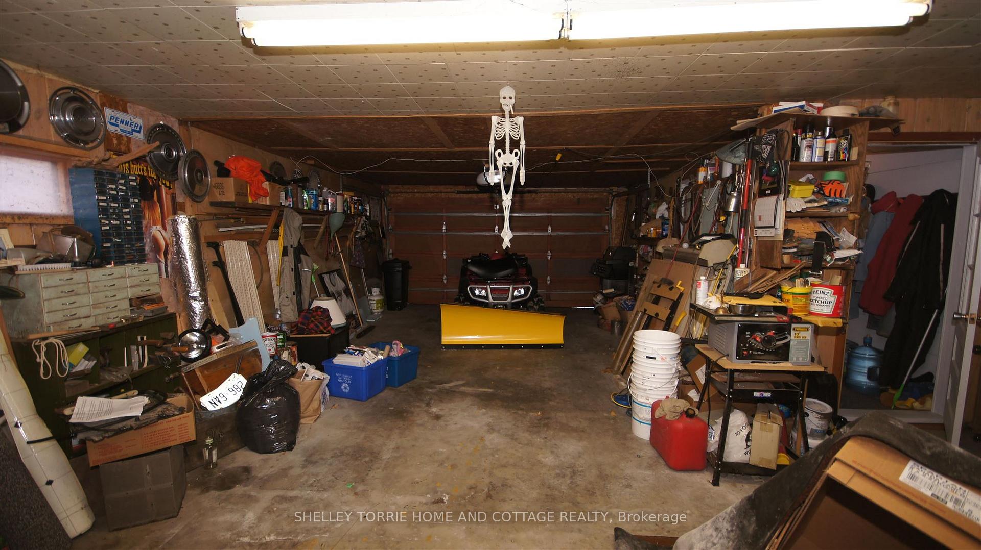 Photo 21 of 411 Lakeview Drive, Kenora, Norman — HOMEH