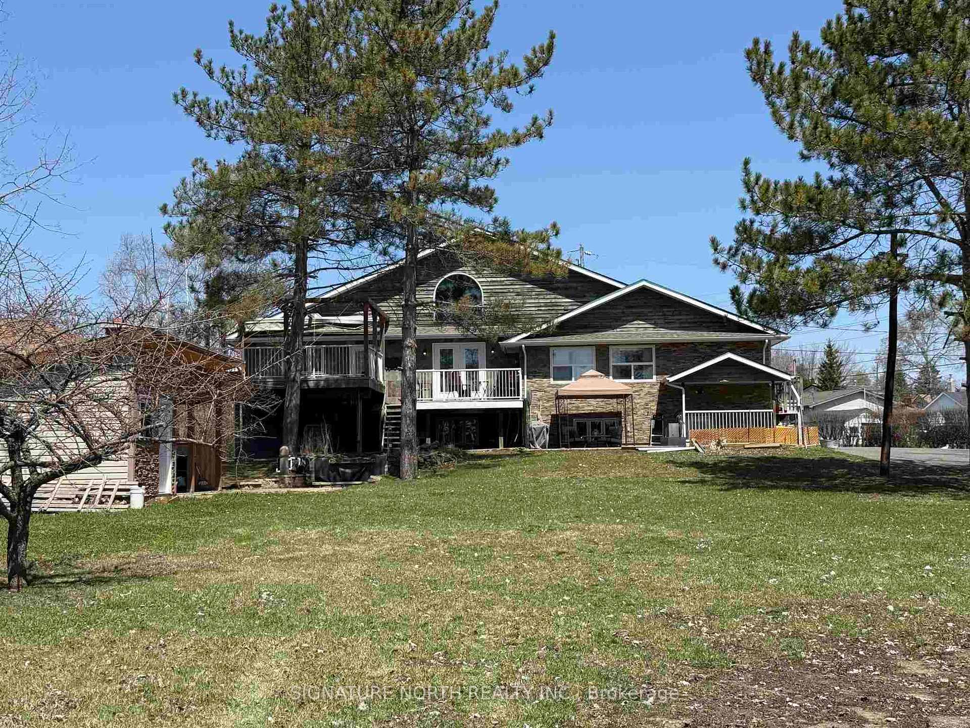 Photo 2 of 1227 Regina Ave, Thunder Bay, John Street North — HOMEH