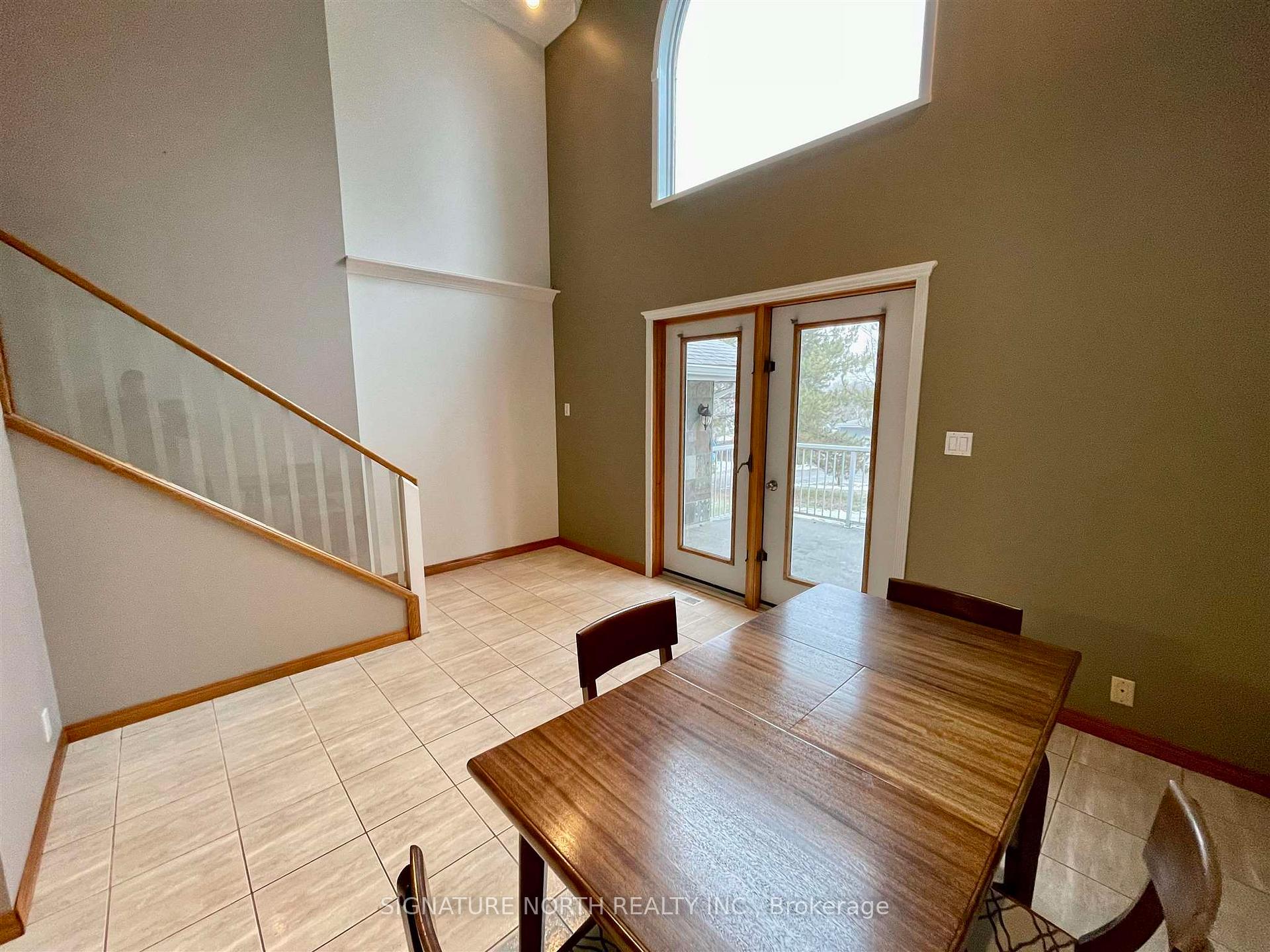 Photo 10 of 1227 Regina Ave, Thunder Bay, John Street North — HOMEH