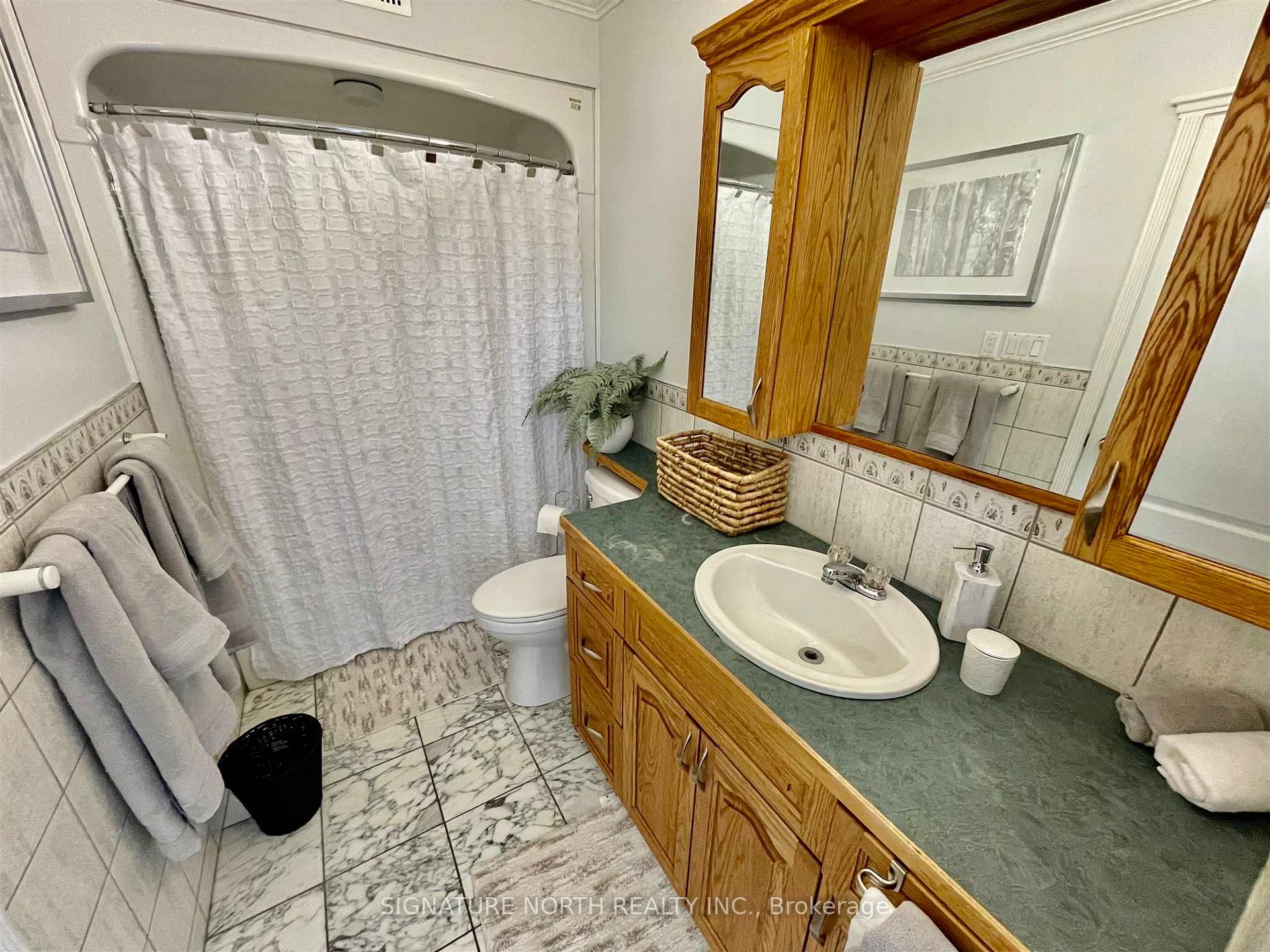 Photo 15 of 1227 Regina Ave, Thunder Bay, John Street North — HOMEH