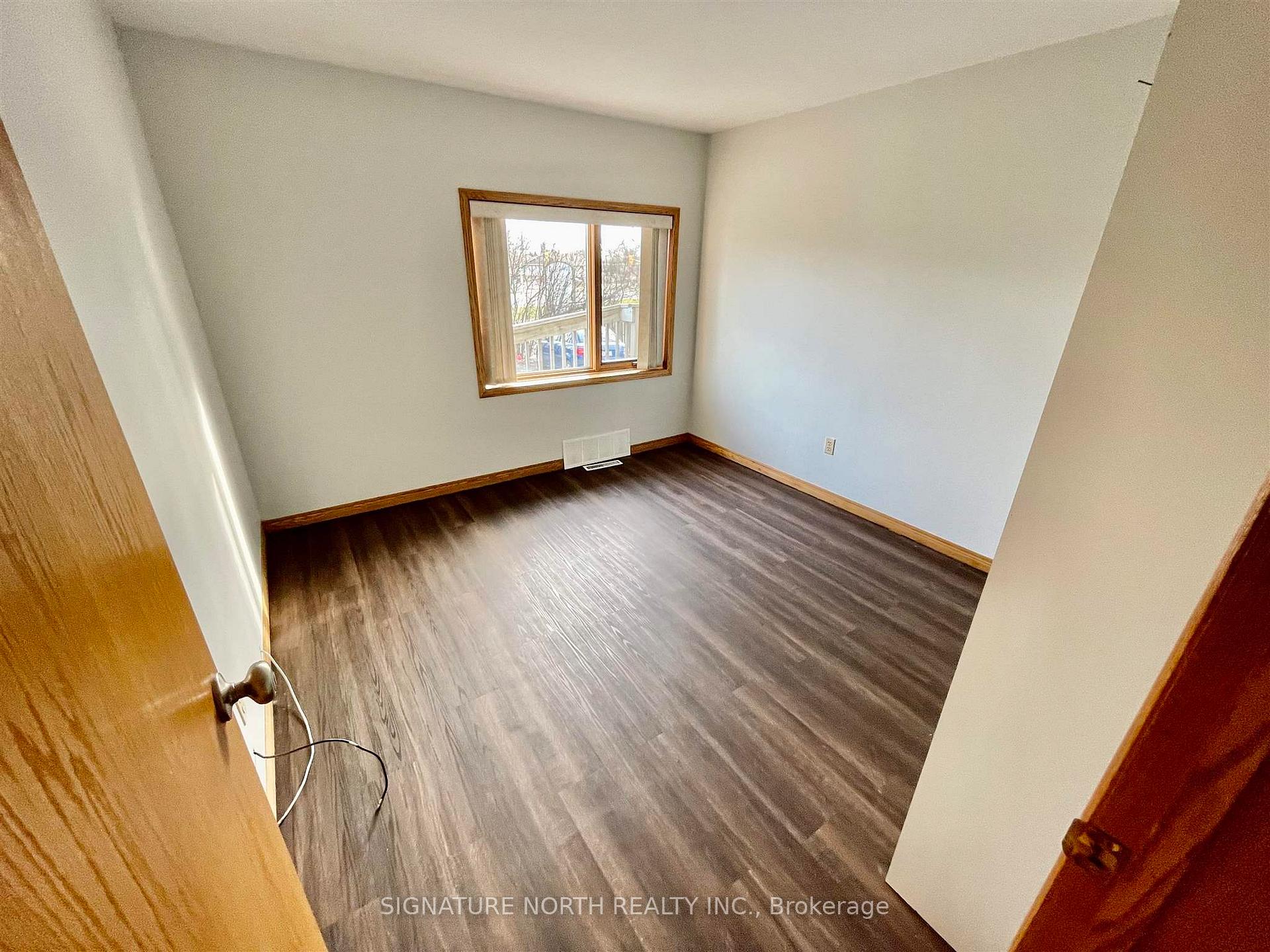 Photo 29 of 1227 Regina Ave, Thunder Bay, John Street North — HOMEH