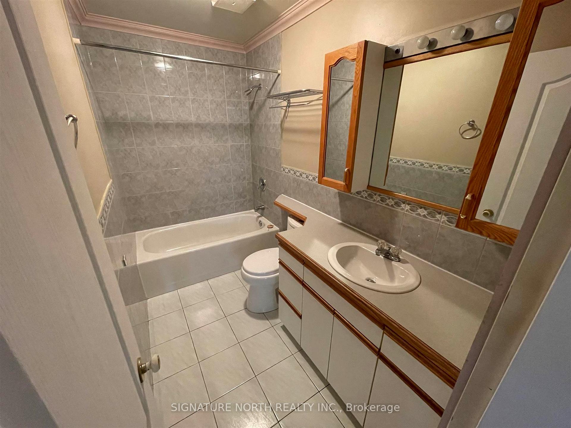 Photo 33 of 1227 Regina Ave, Thunder Bay, John Street North — HOMEH