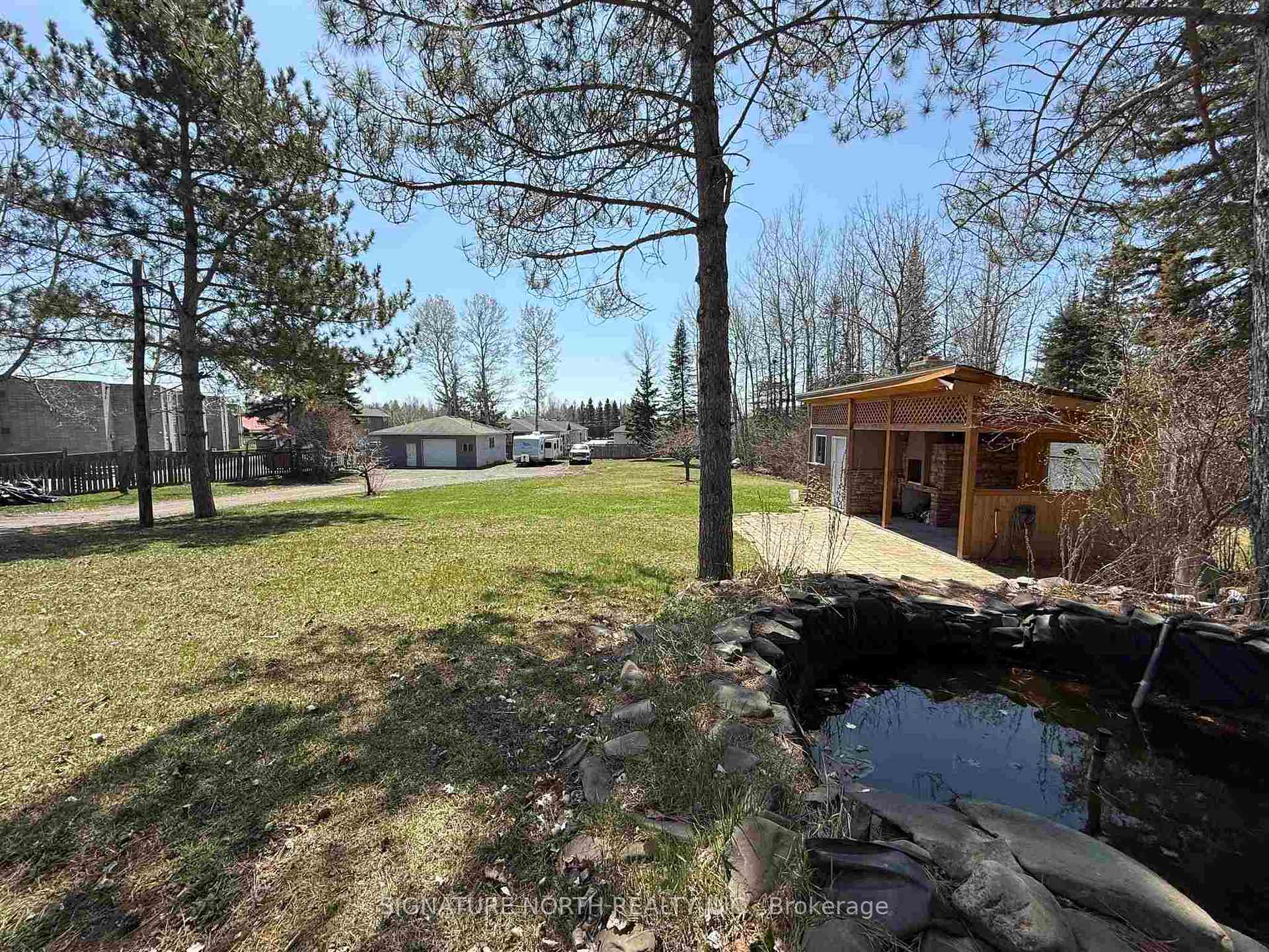 Photo 43 of 1227 Regina Ave, Thunder Bay, John Street North — HOMEH
