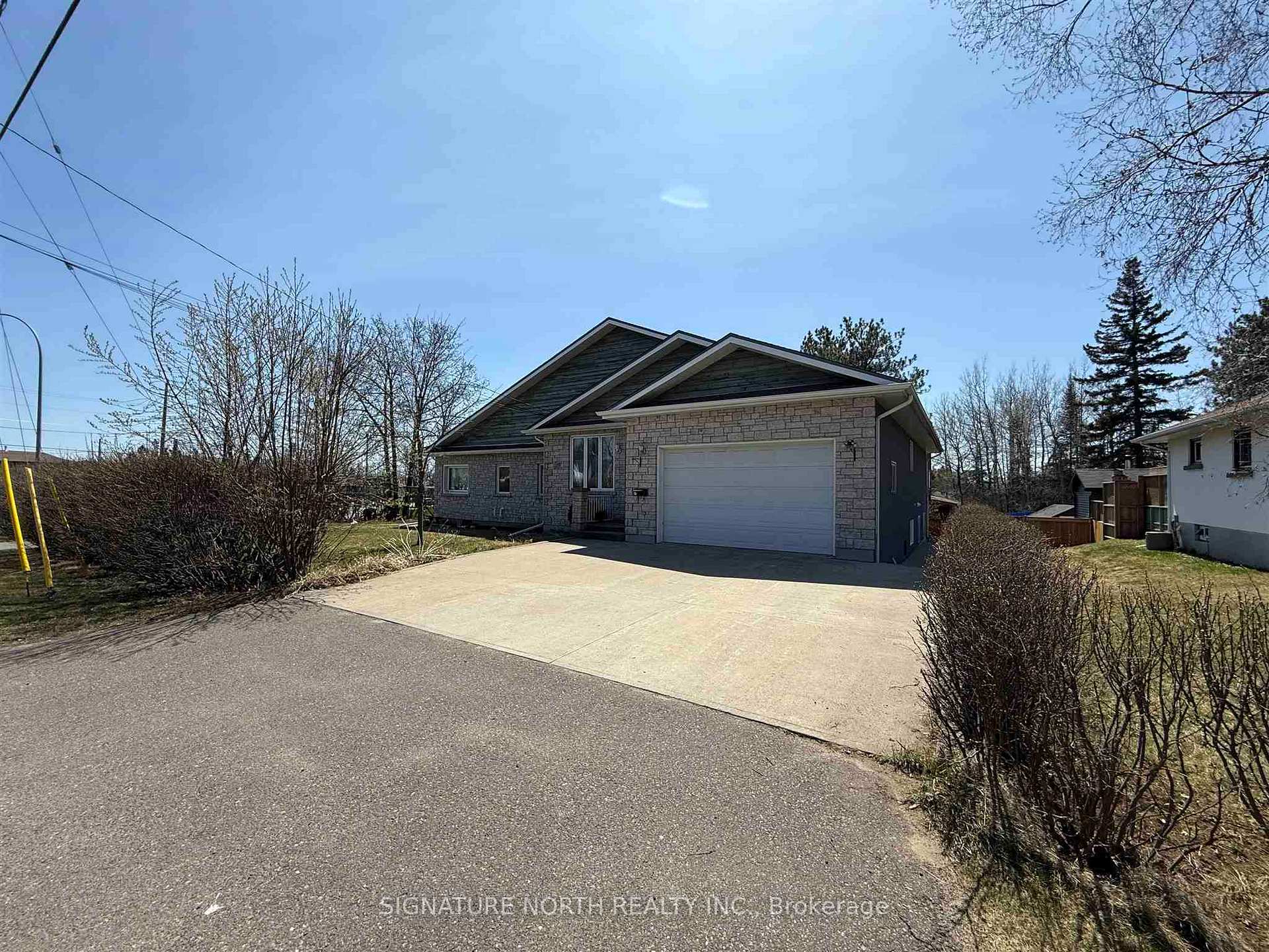 Photo 46 of 1227 Regina Ave, Thunder Bay, John Street North — HOMEH
