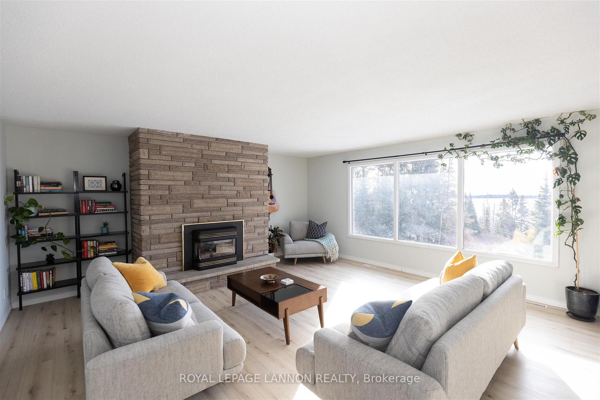 Photo 7 of 1273 Lakeshore Drive, Shuniah — HOMEH