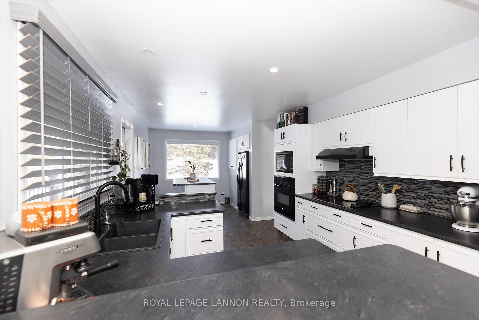 Photo 14 of 1273 Lakeshore Drive, Shuniah — HOMEH