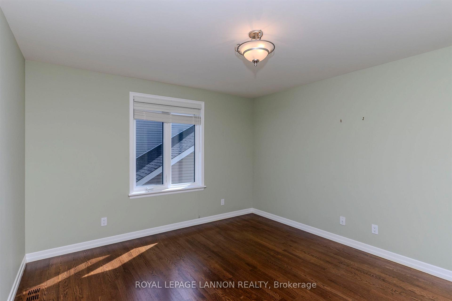 Photo 22 of 356 Fairbrooke Crescent, Thunder Bay, River Terrace — HOMEH