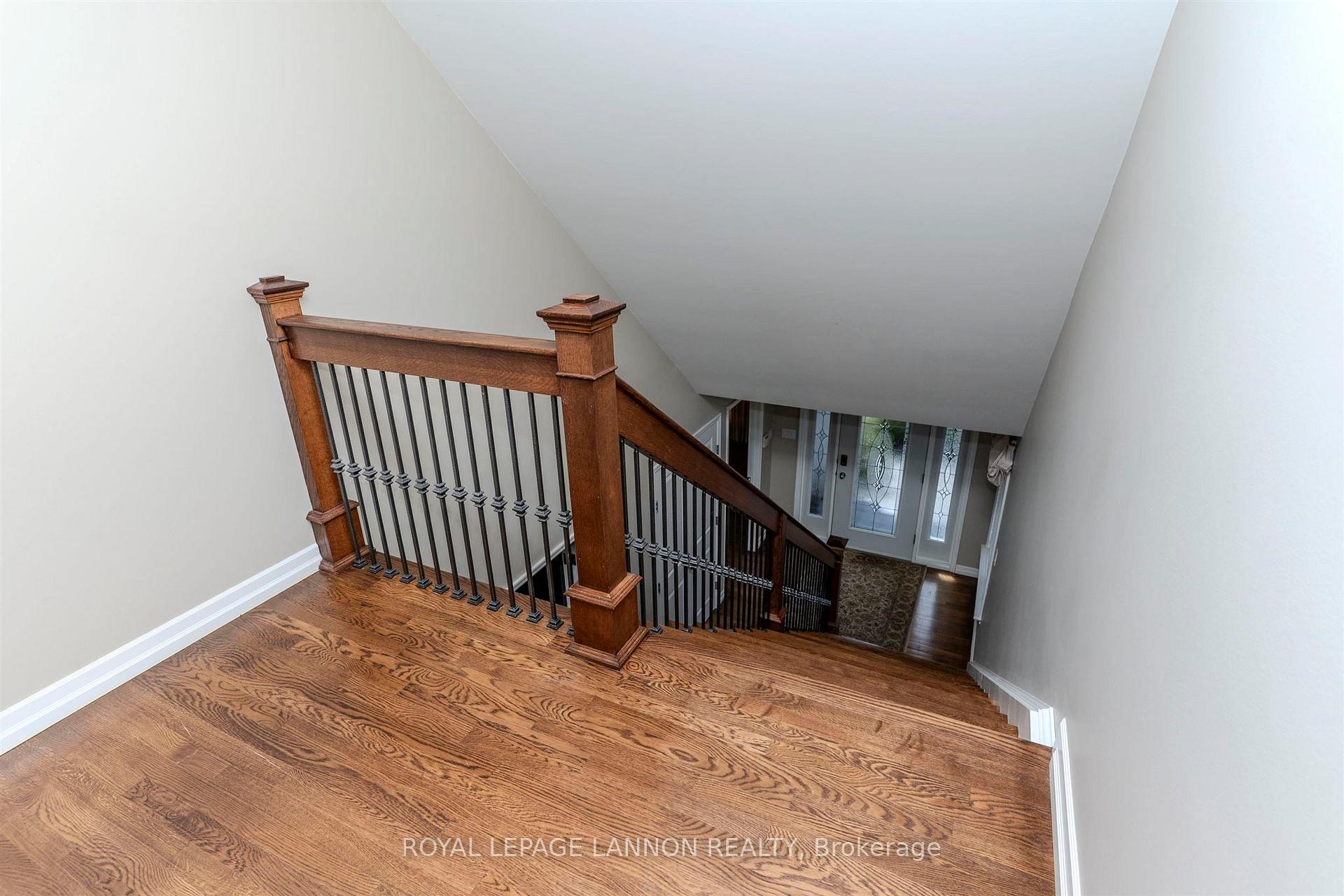 Photo 27 of 356 Fairbrooke Crescent, Thunder Bay, River Terrace — HOMEH