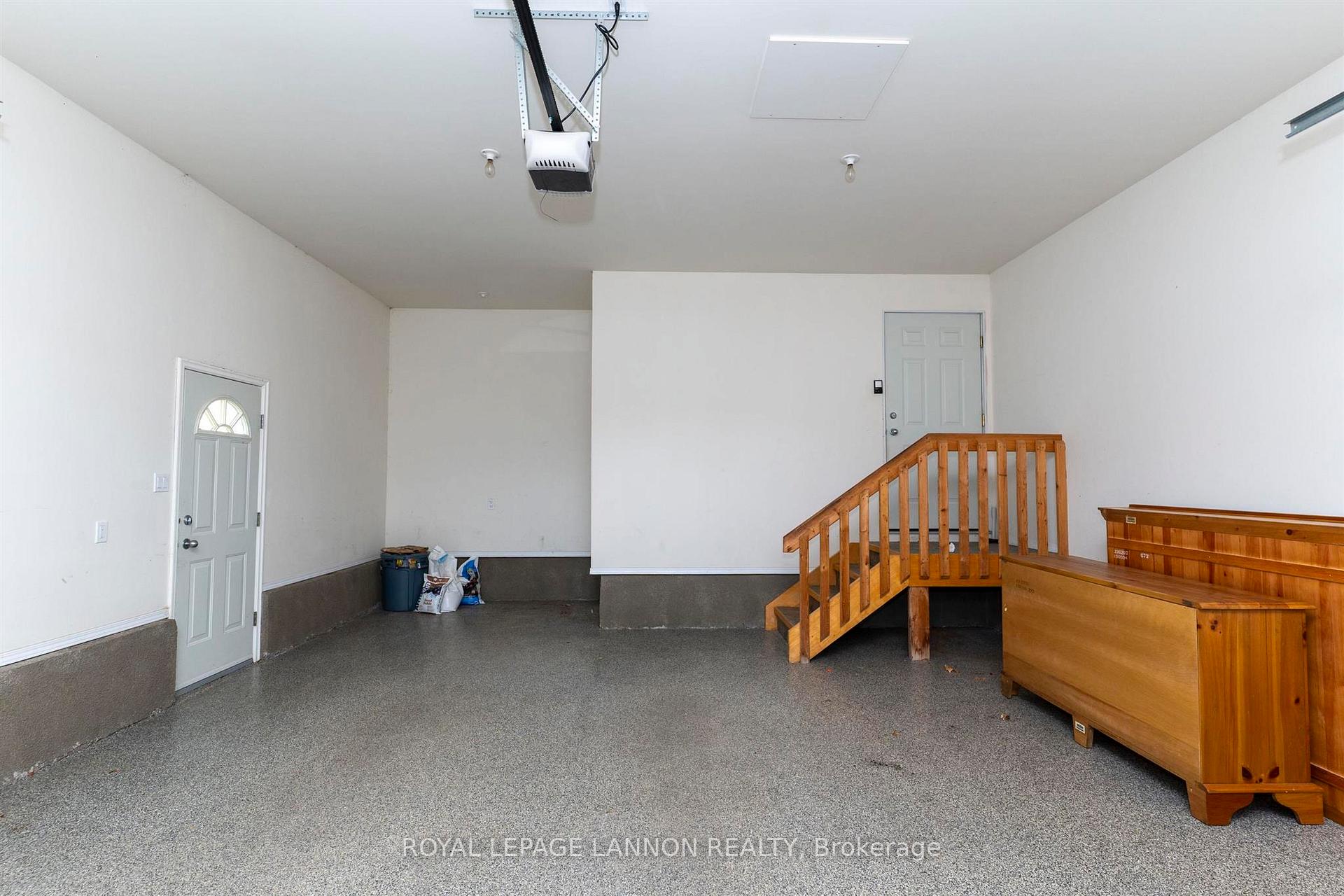 Photo 37 of 356 Fairbrooke Crescent, Thunder Bay, River Terrace — HOMEH