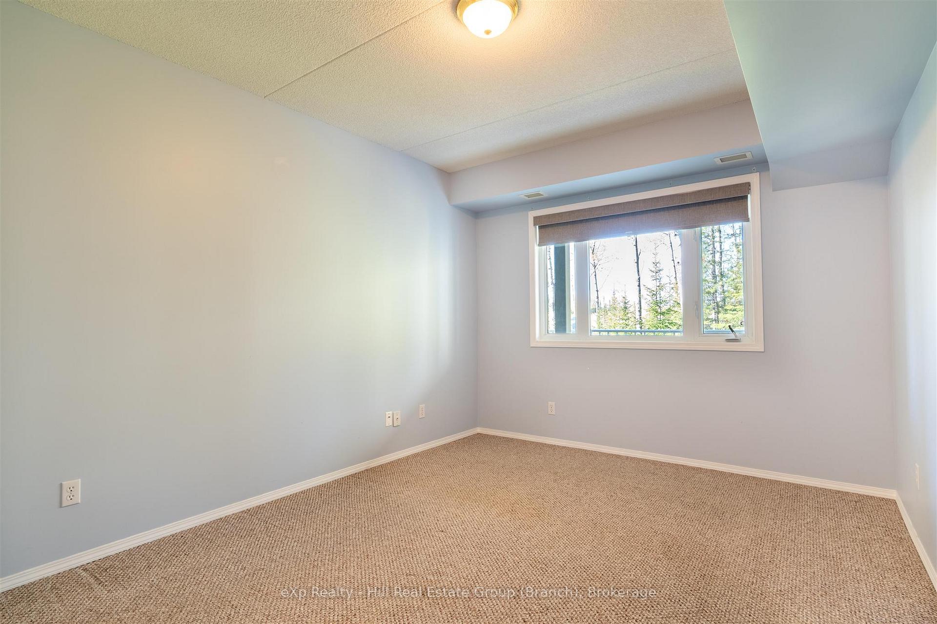 Photo 22 of Unit 204, 315 Hilldale, Thunder Bay, Dawson Heights — HOMEH