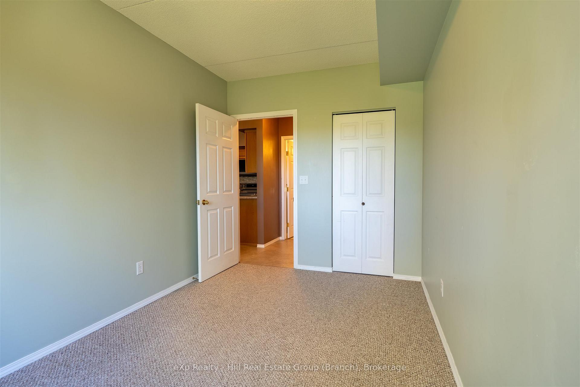 Photo 24 of Unit 204, 315 Hilldale, Thunder Bay, Dawson Heights — HOMEH