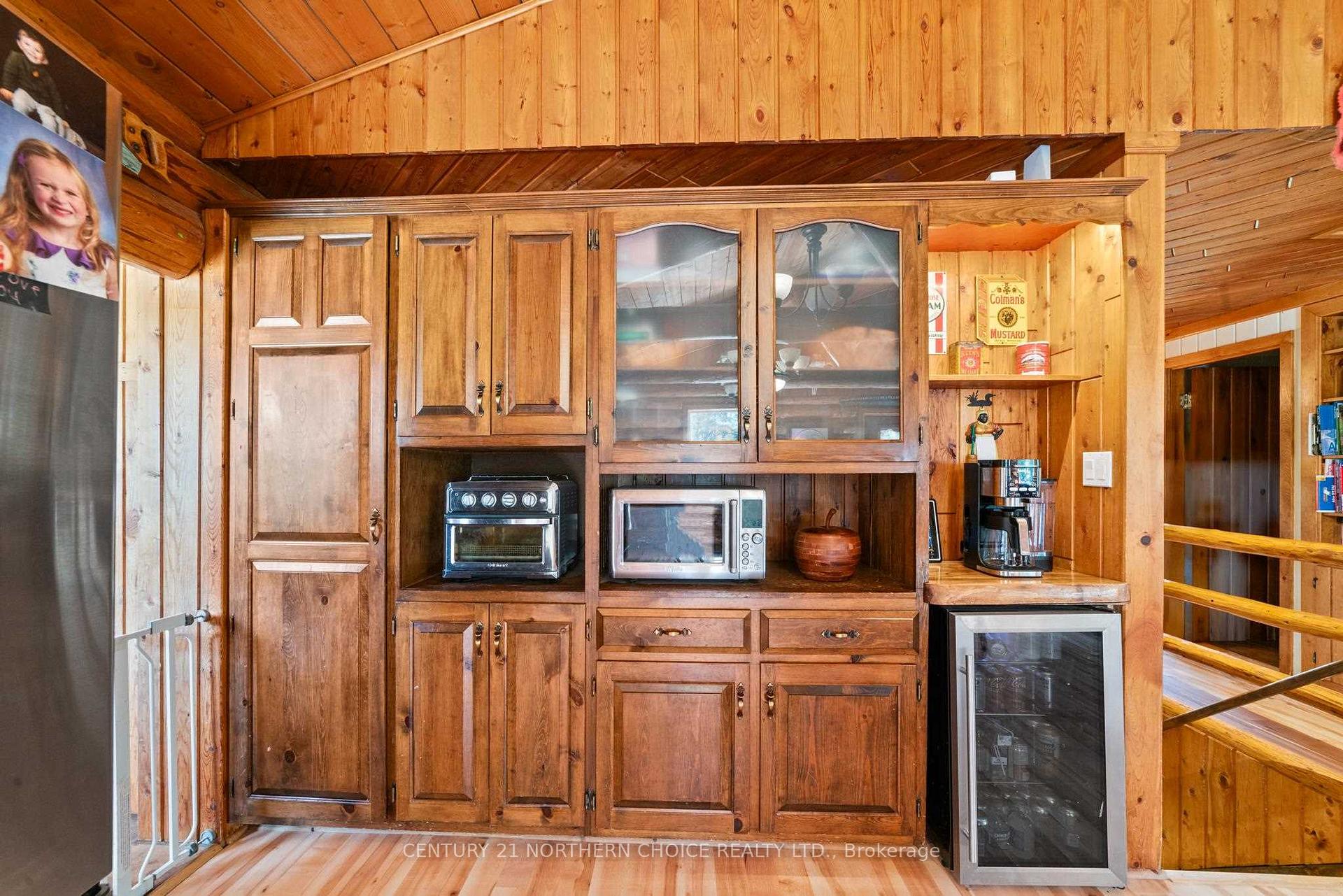 Photo 4 of 361 Howey Street, Red Lake — HOMEH