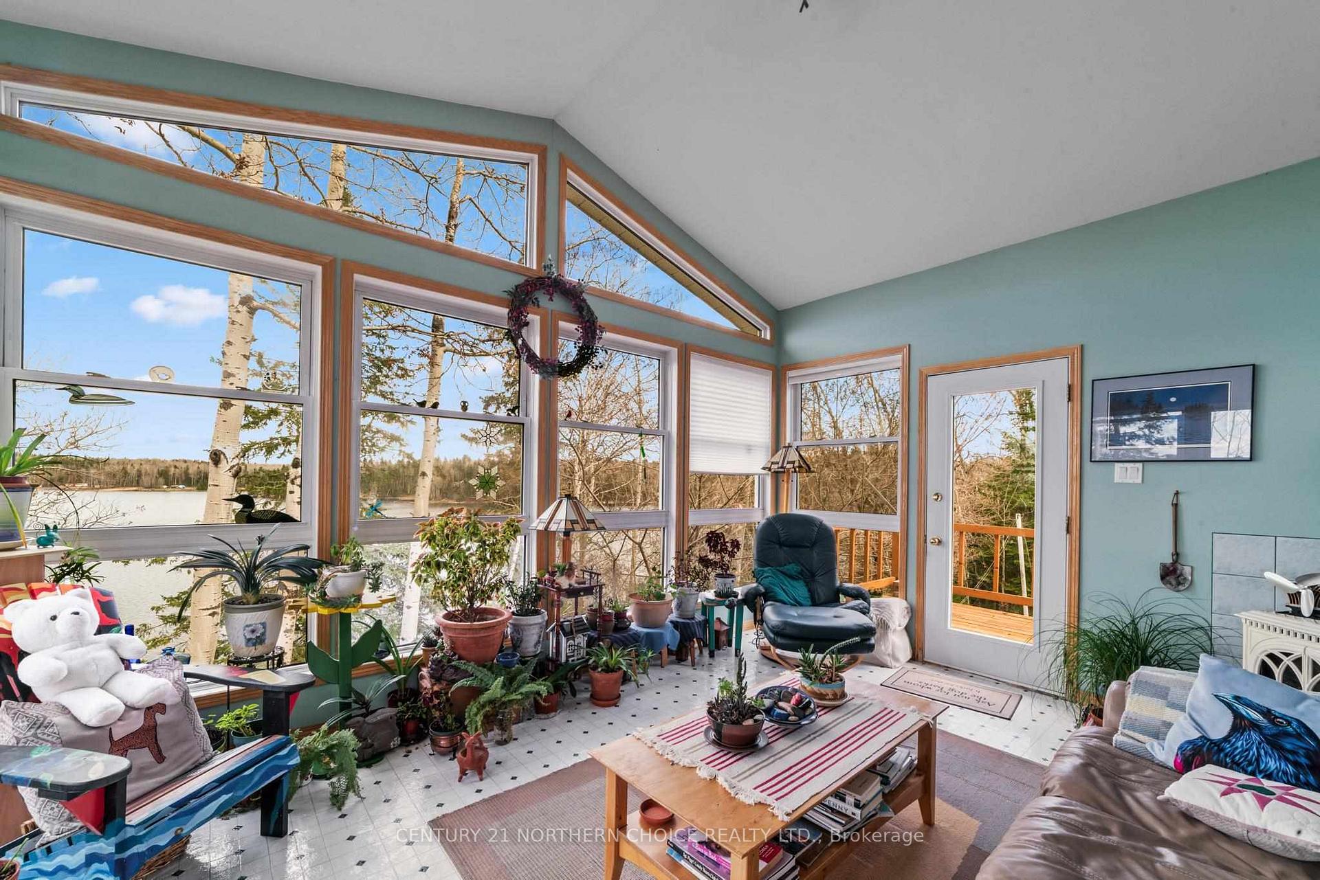 Photo 15 of 33 Cochenour Crescent, Red Lake — HOMEH