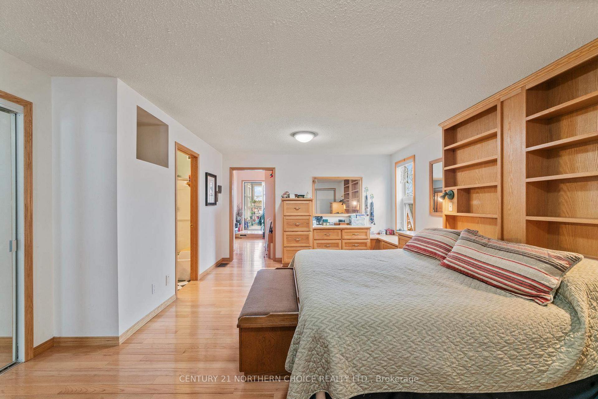 Photo 20 of 33 Cochenour Crescent, Red Lake — HOMEH