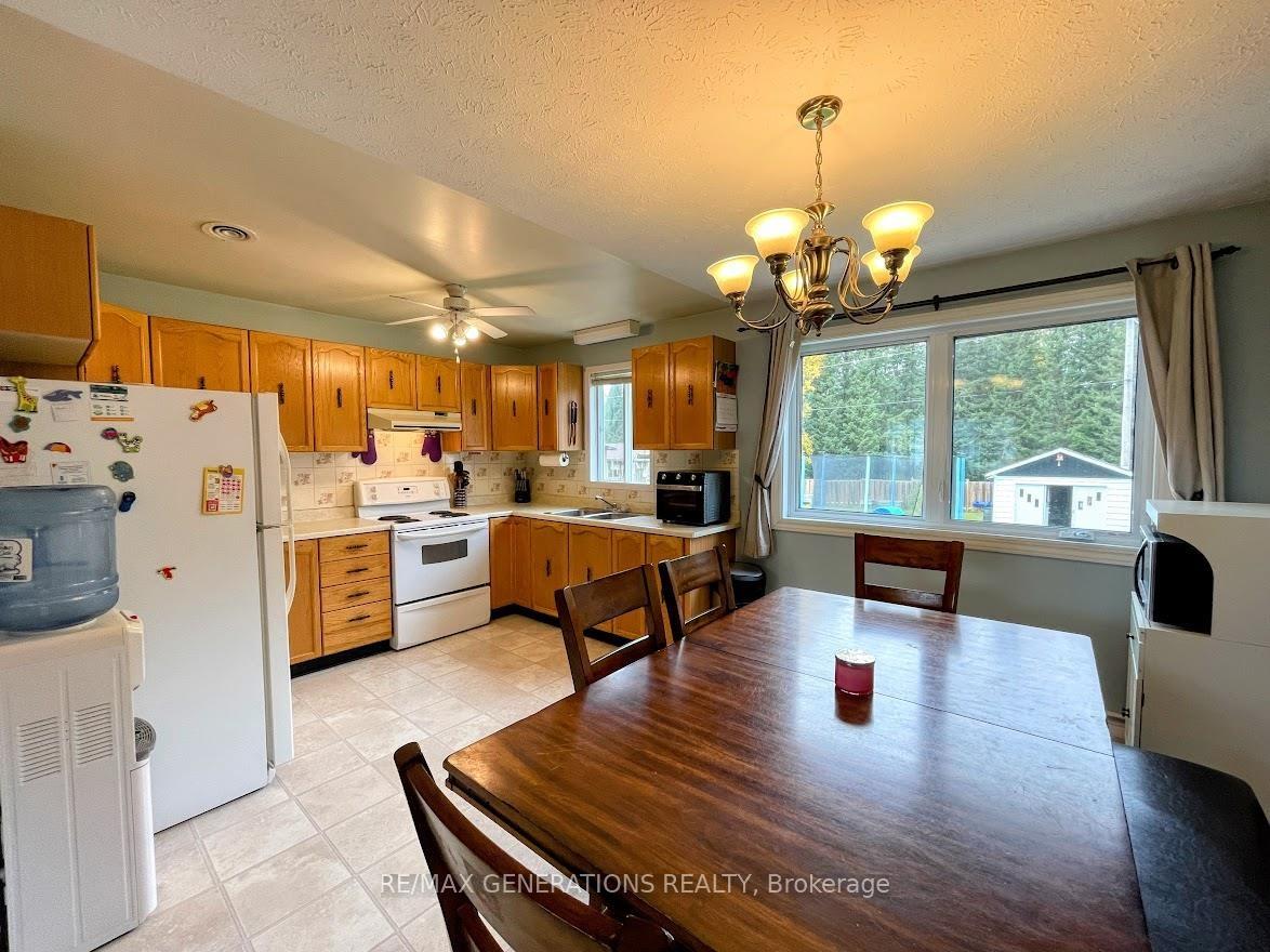 Photo 3 of 52 Matachewan Road, Manitouwadge — HOMEH