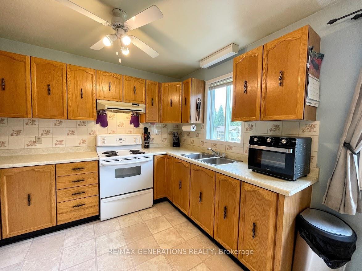 Photo 5 of 52 Matachewan Road, Manitouwadge — HOMEH