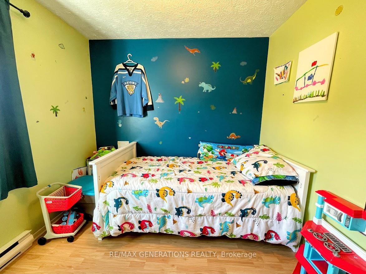 Photo 18 of 52 Matachewan Road, Manitouwadge — HOMEH
