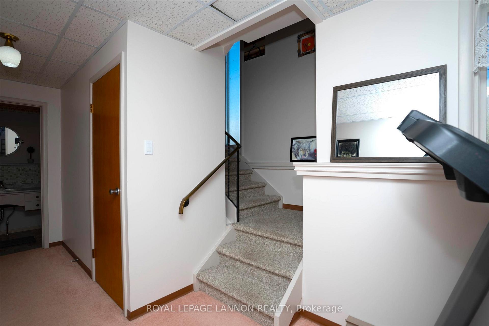 Photo 20 of 429 Elliott Street, Thunder Bay, Current River — HOMEH