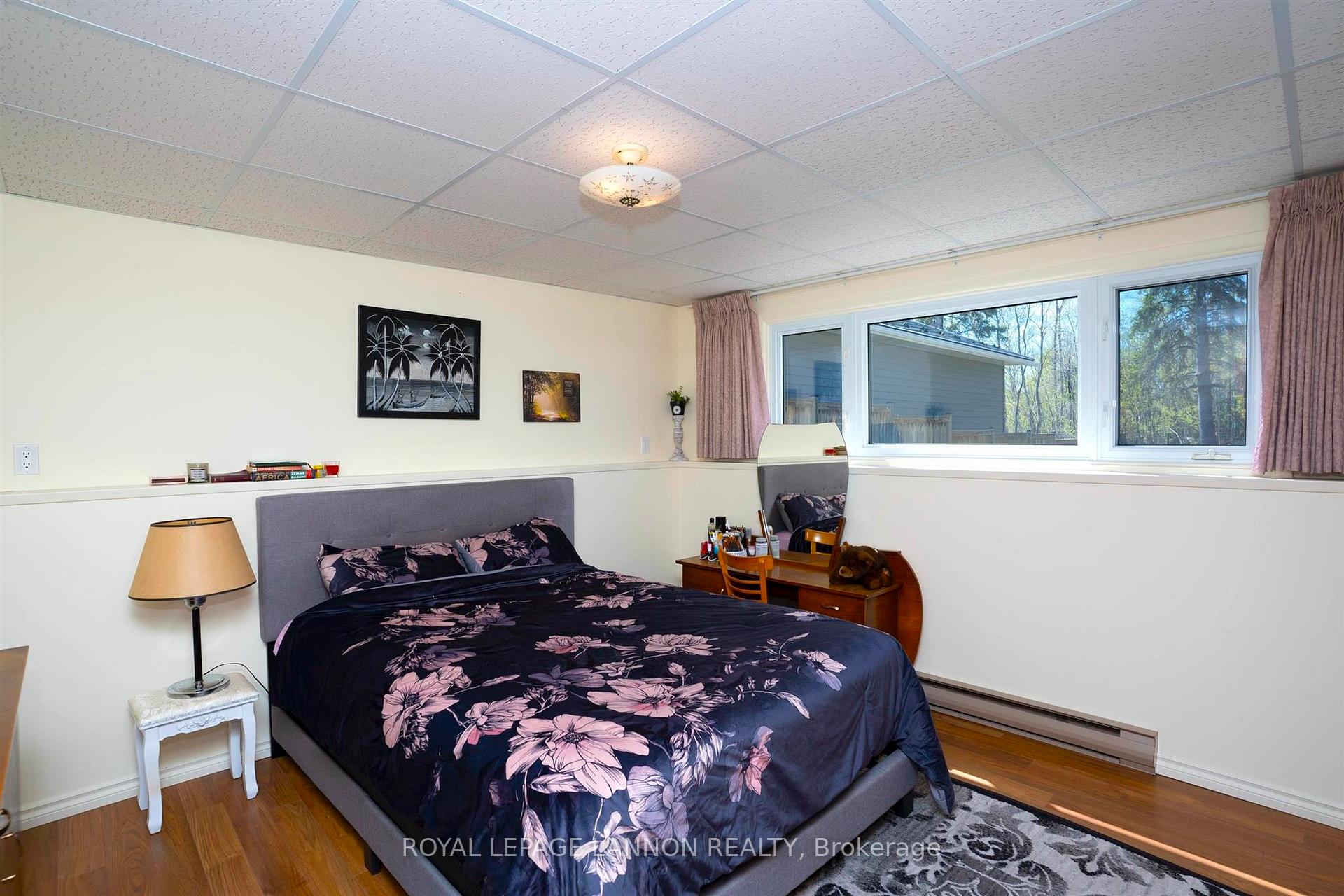 Photo 23 of 429 Elliott Street, Thunder Bay, Current River — HOMEH