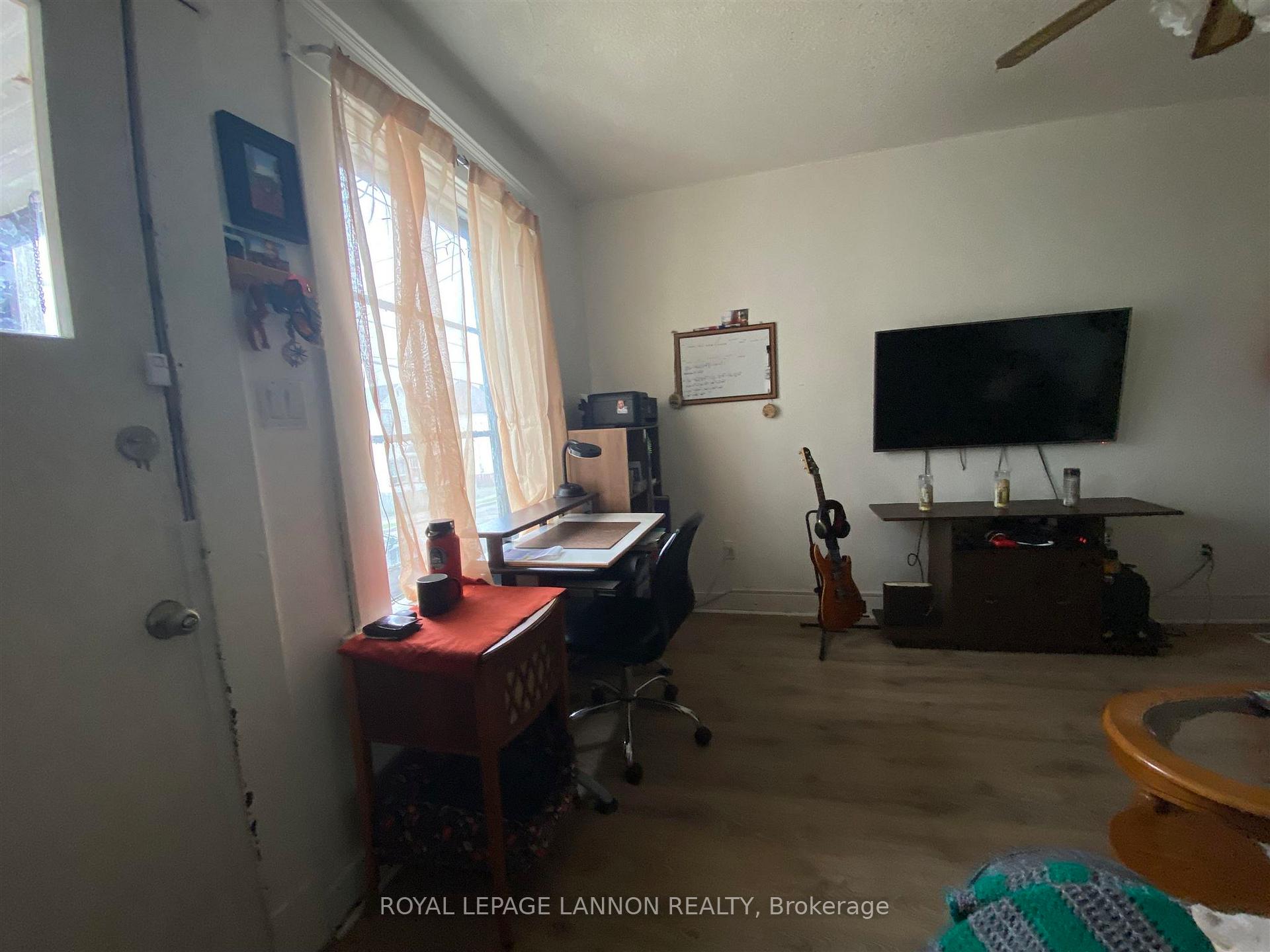 Photo 9 of 16 Johnson Avenue, Thunder Bay, Court / Cumberland — HOMEH