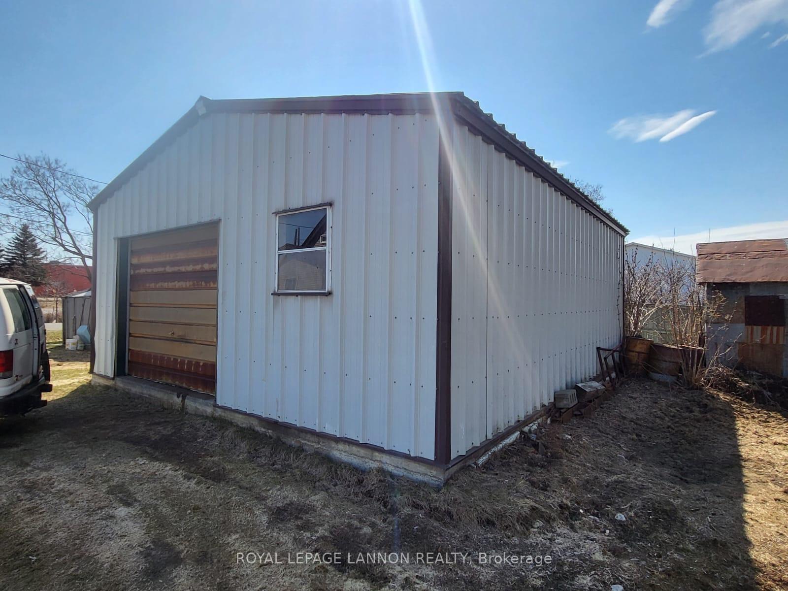 Photo 5 of 630 High Street S, Thunder Bay, Court / Cumberland — HOMEH