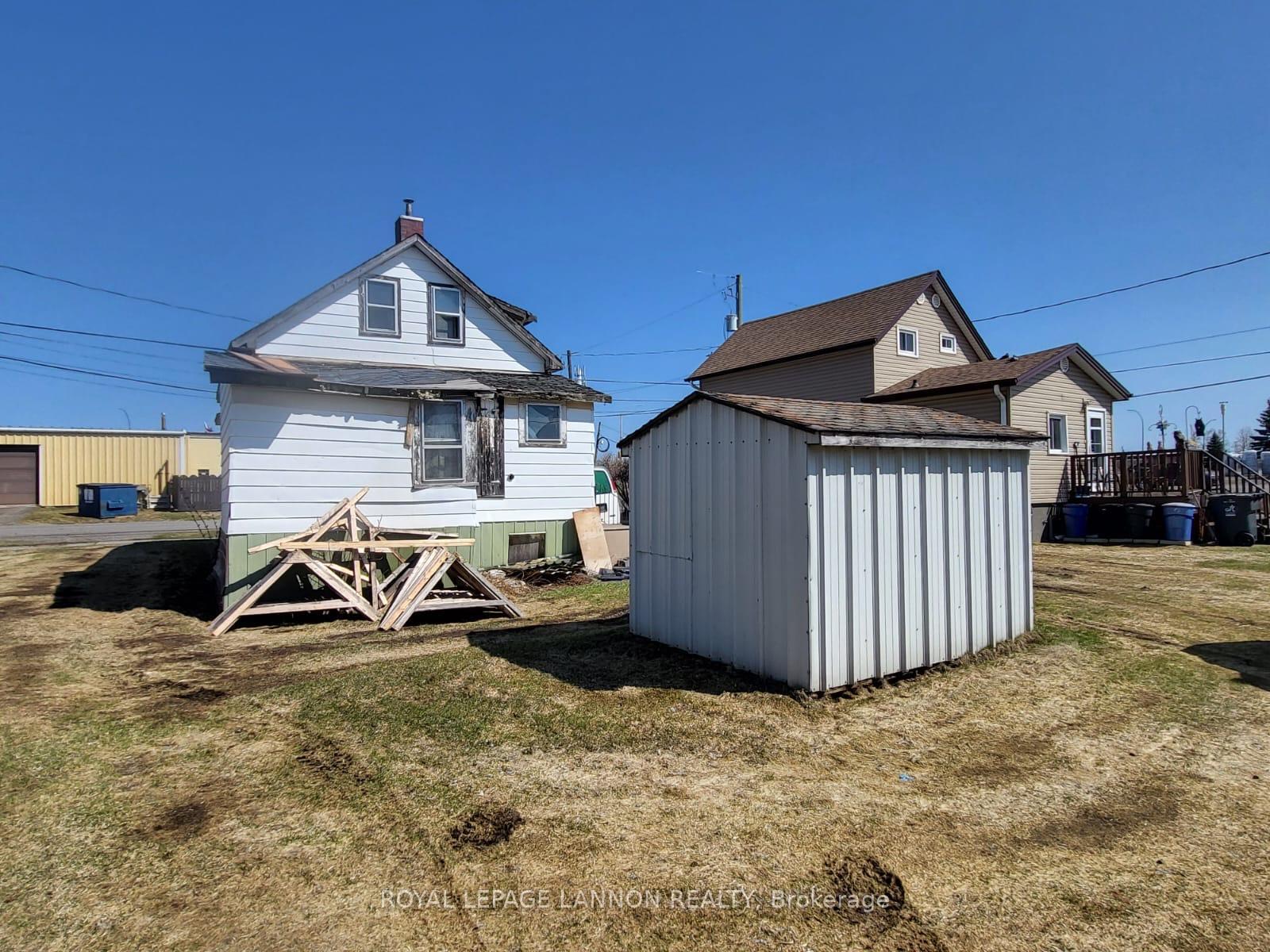 Photo 8 of 630 High Street S, Thunder Bay, Court / Cumberland — HOMEH
