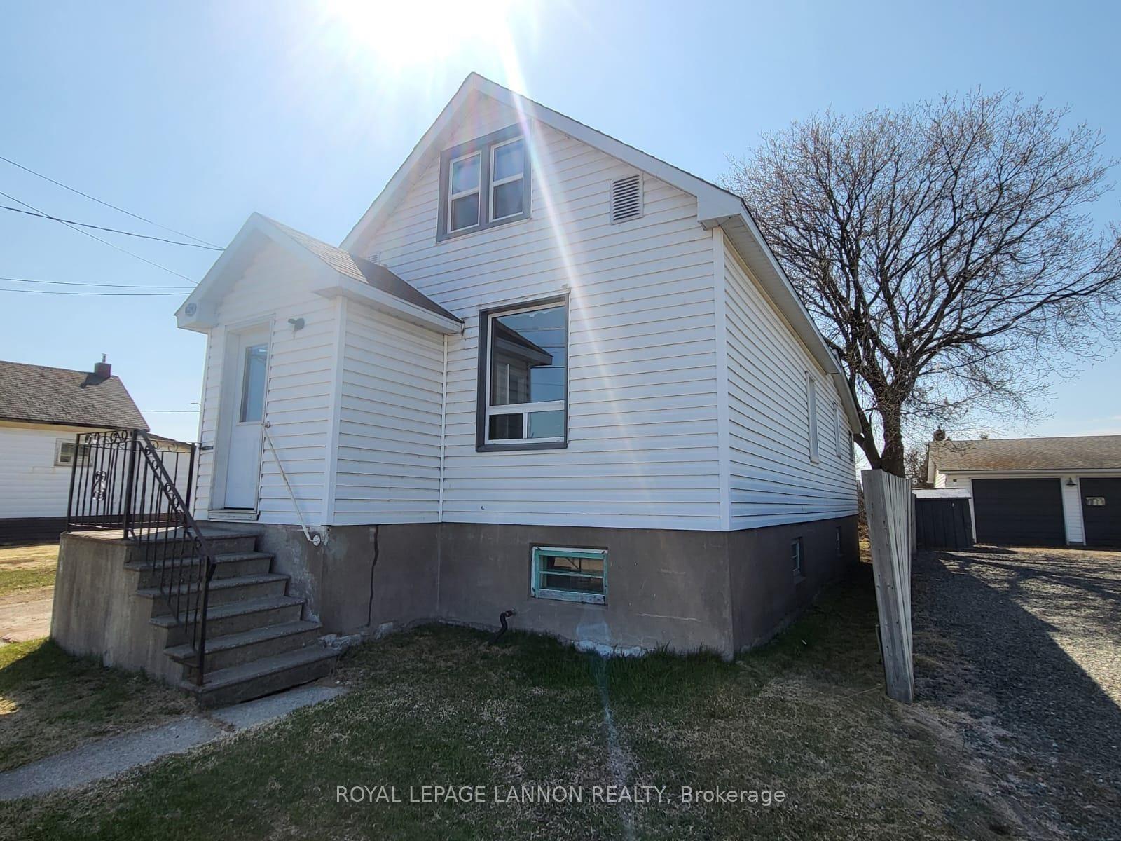 Photo 2 of 624 High Street S, Thunder Bay, Court / Cumberland — HOMEH