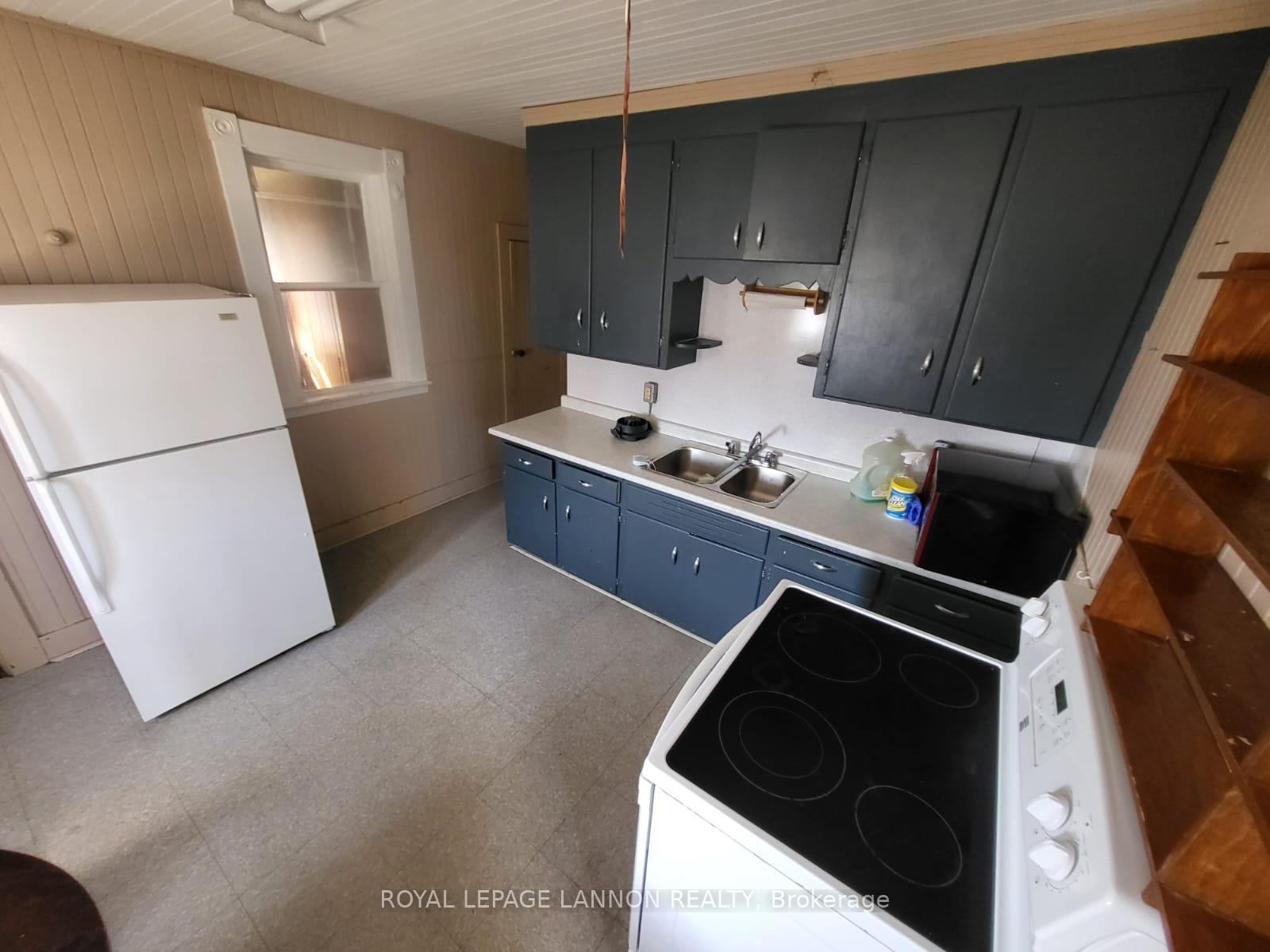 Photo 26 of 624 High Street S, Thunder Bay, Court / Cumberland — HOMEH