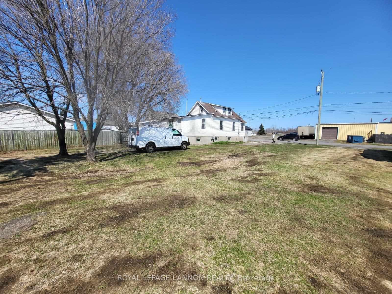 Photo 34 of 624 High Street S, Thunder Bay, Court / Cumberland — HOMEH