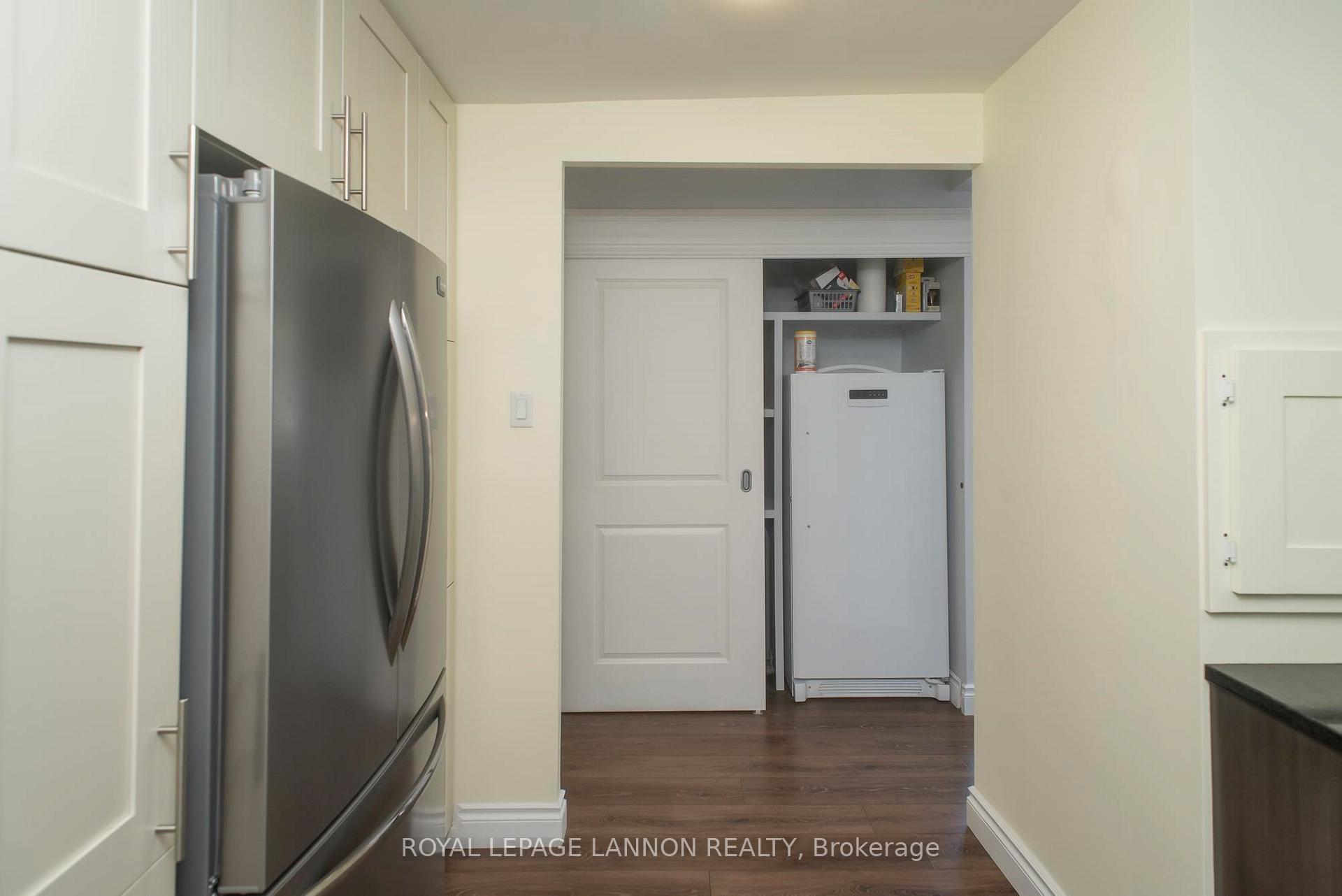Photo 10 of Unit 408, 405 Waverly Street, Thunder Bay, Court / Cumberland — HOMEH