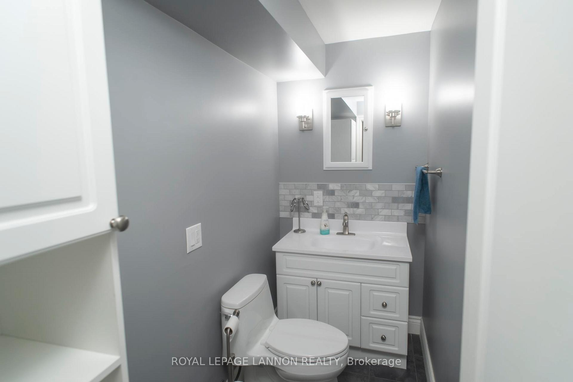 Photo 24 of Unit 408, 405 Waverly Street, Thunder Bay, Court / Cumberland — HOMEH
