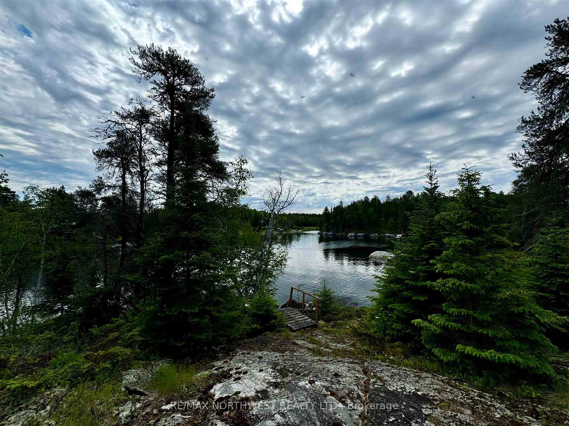 Photo 19 of D428 Winnipeg River, Kenora, Keewatin — HOMEH