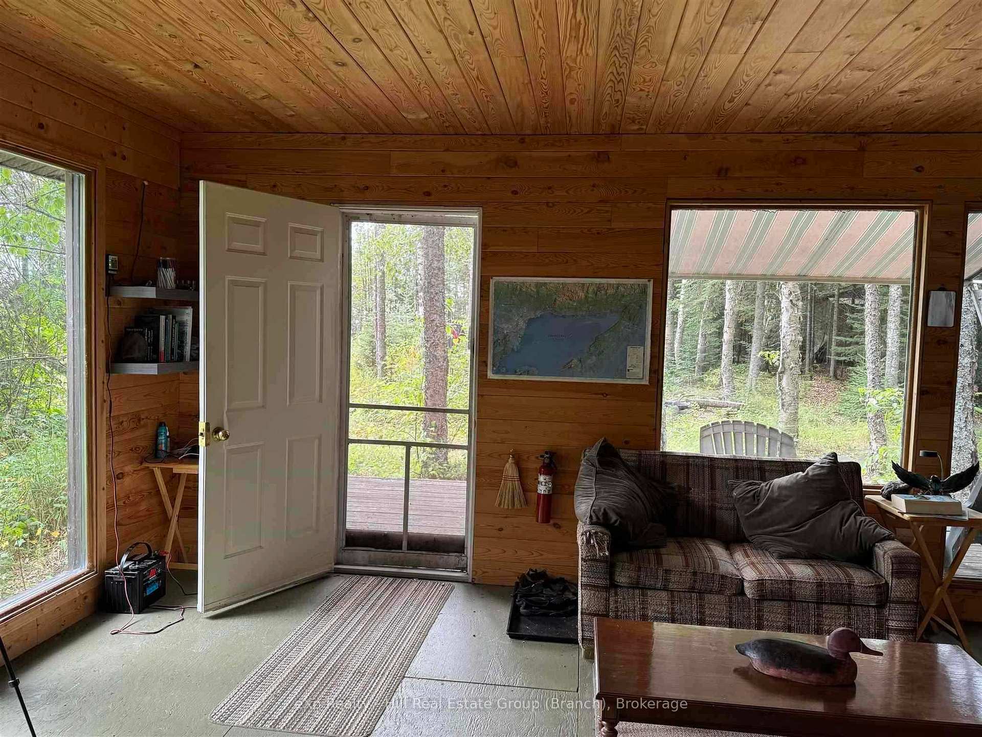 Photo 11 of 1 Singleton, Neebing — HOMEH