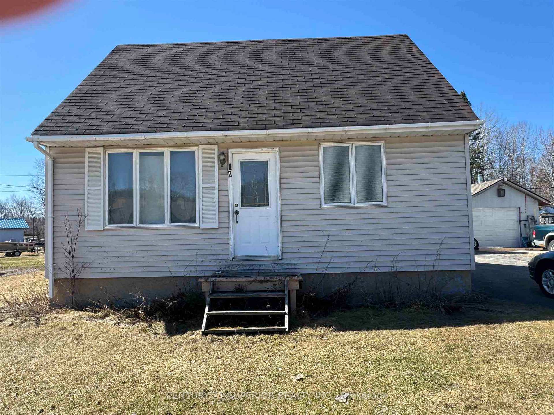 Photo 1 of 12 Redwing Ave, Manitouwadge — HOMEH