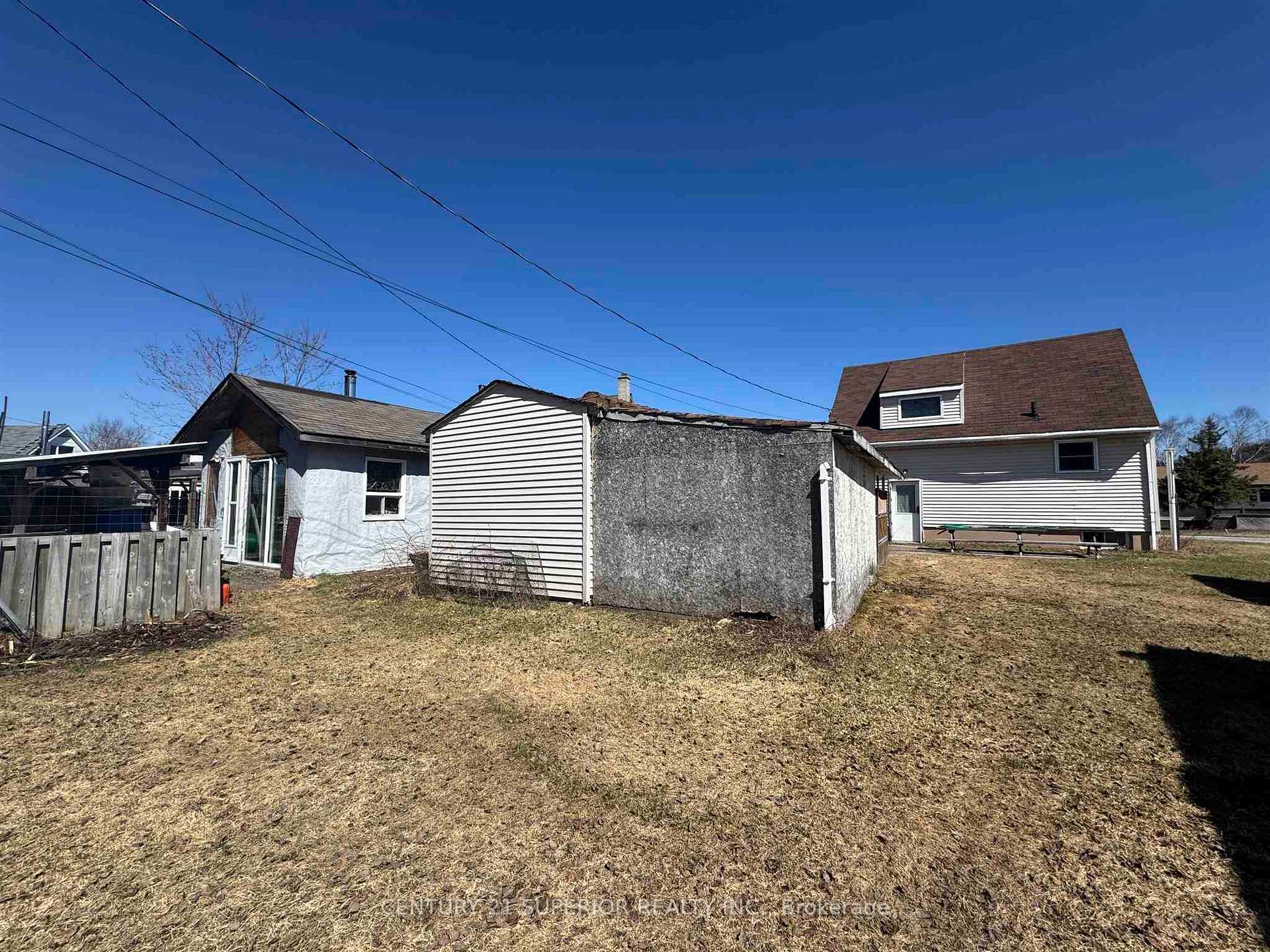 Photo 4 of 12 Redwing Ave, Manitouwadge — HOMEH