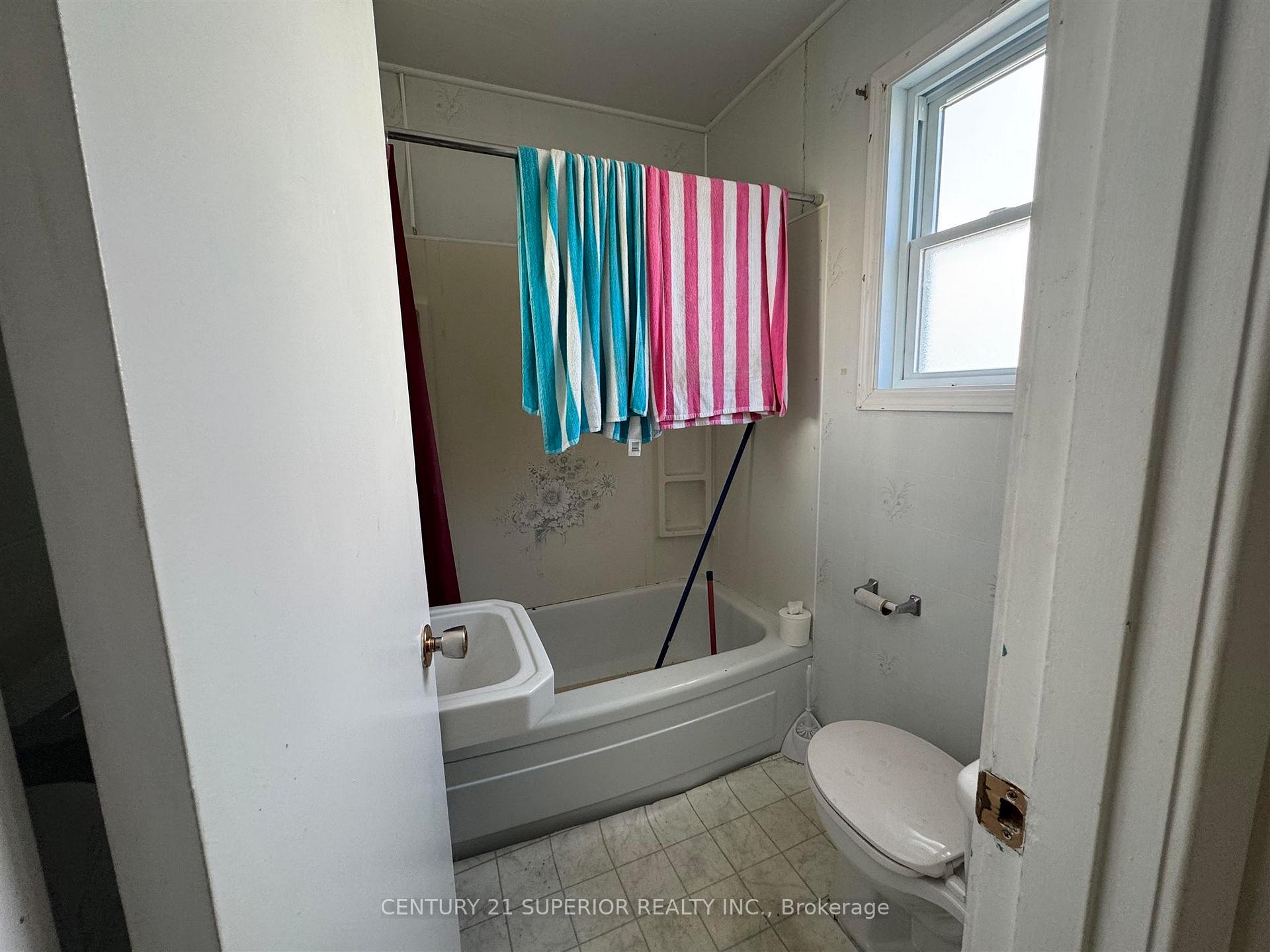 Photo 10 of 12 Redwing Ave, Manitouwadge — HOMEH