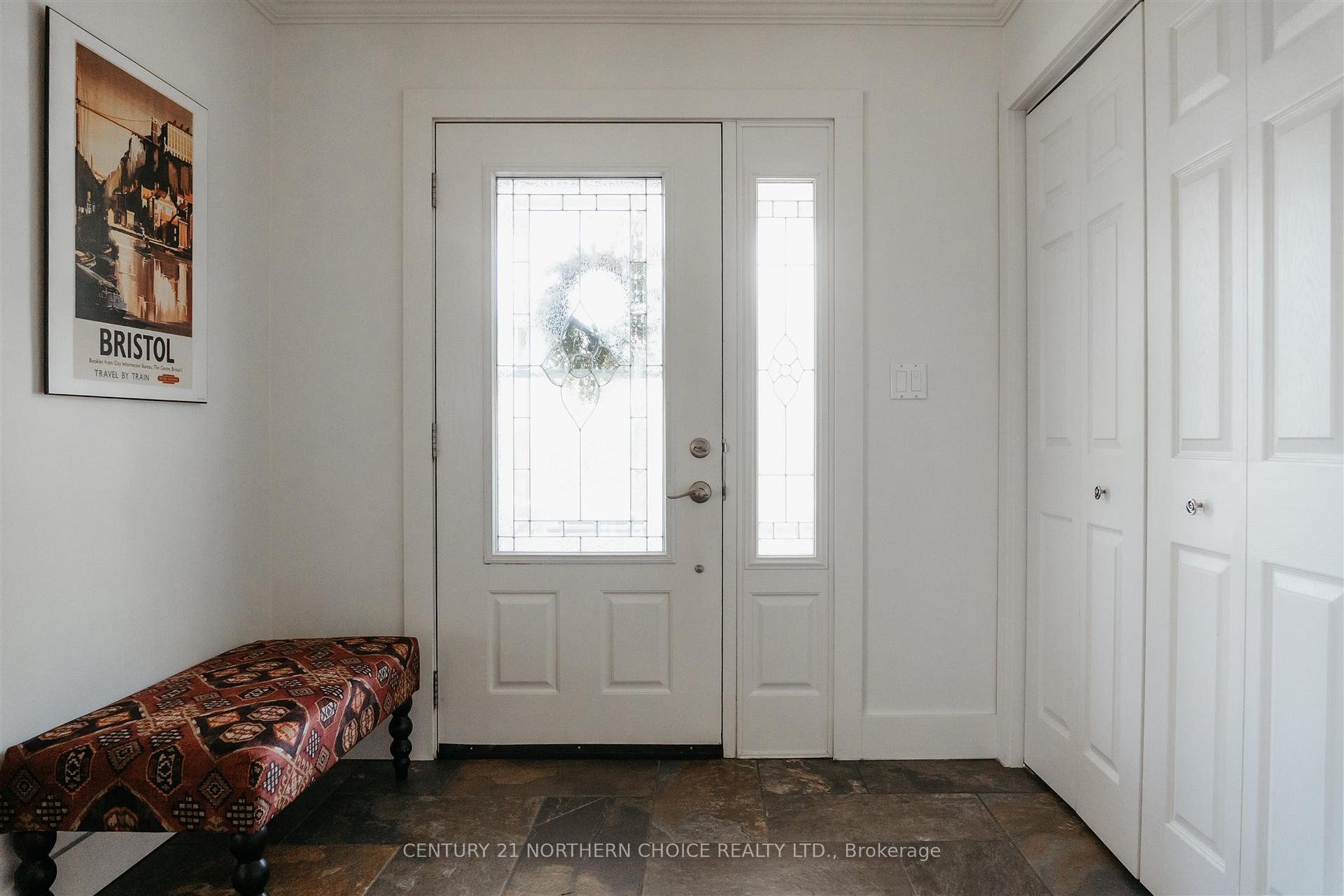 Photo 7 of 1322 Beach Road, Kenora, Keewatin — HOMEH