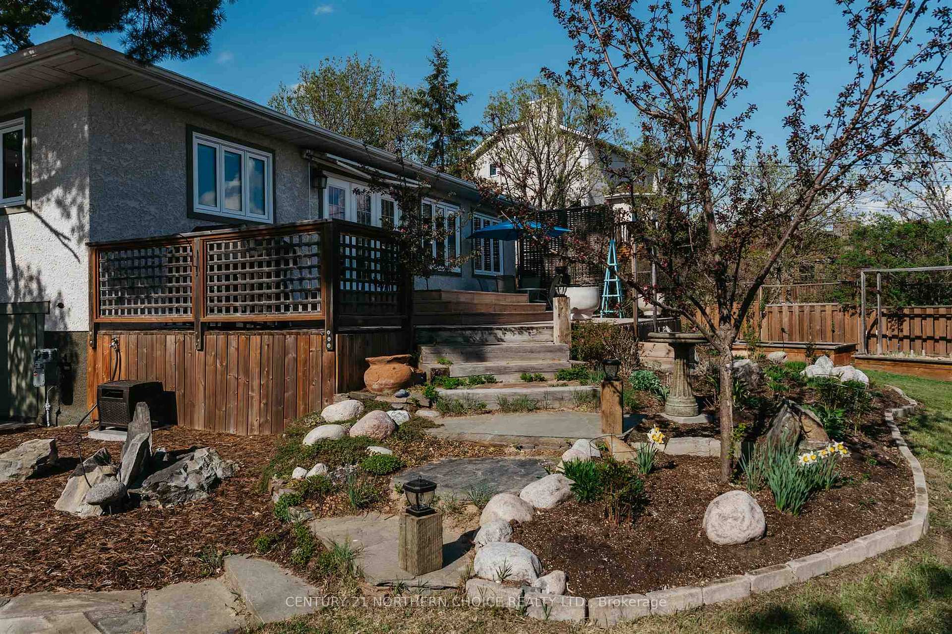Photo 36 of 1322 Beach Road, Kenora, Keewatin — HOMEH