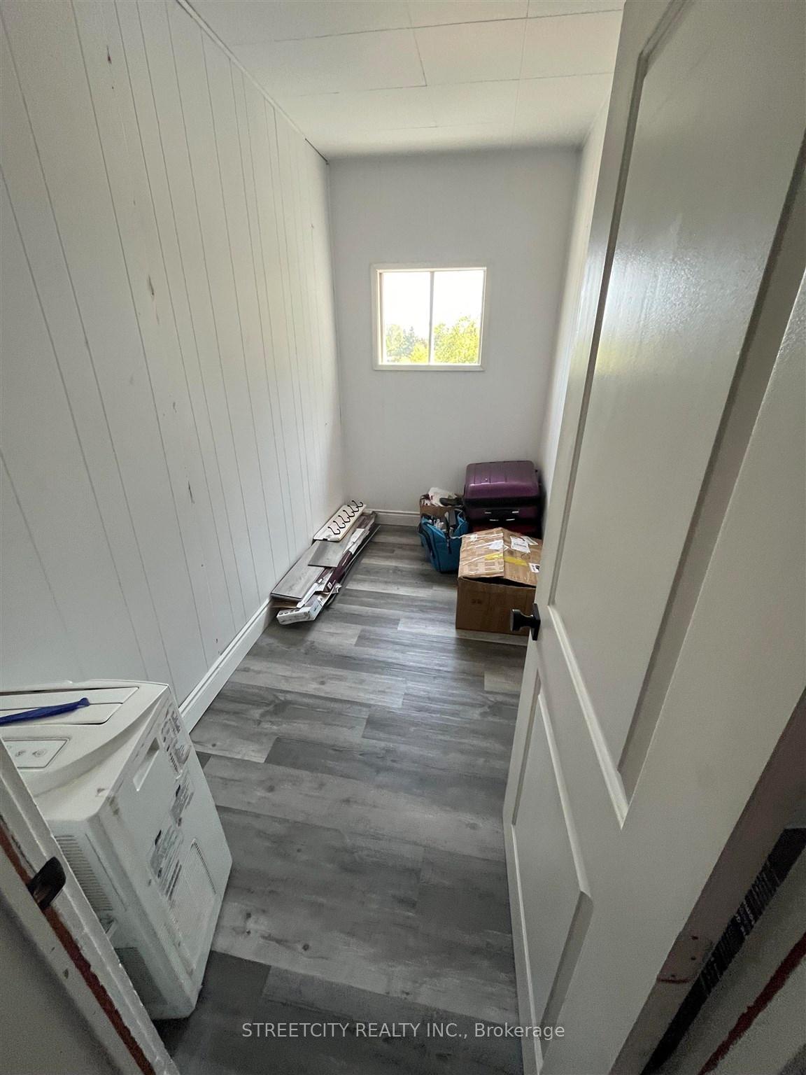 Photo 14 of 333 May Street S, Thunder Bay, Hyde Park — HOMEH