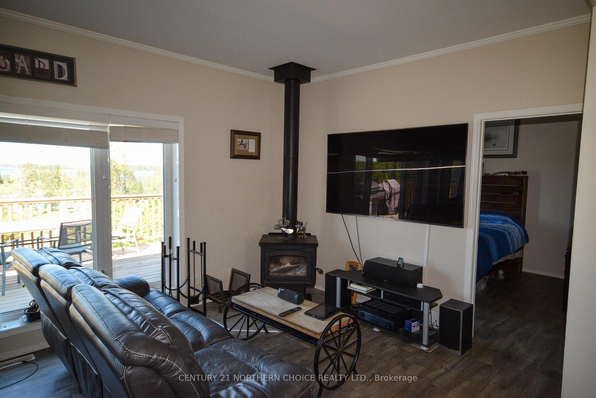 Photo 16 of 4 Lougheed Drive, Kenora, Keewatin North — HOMEH