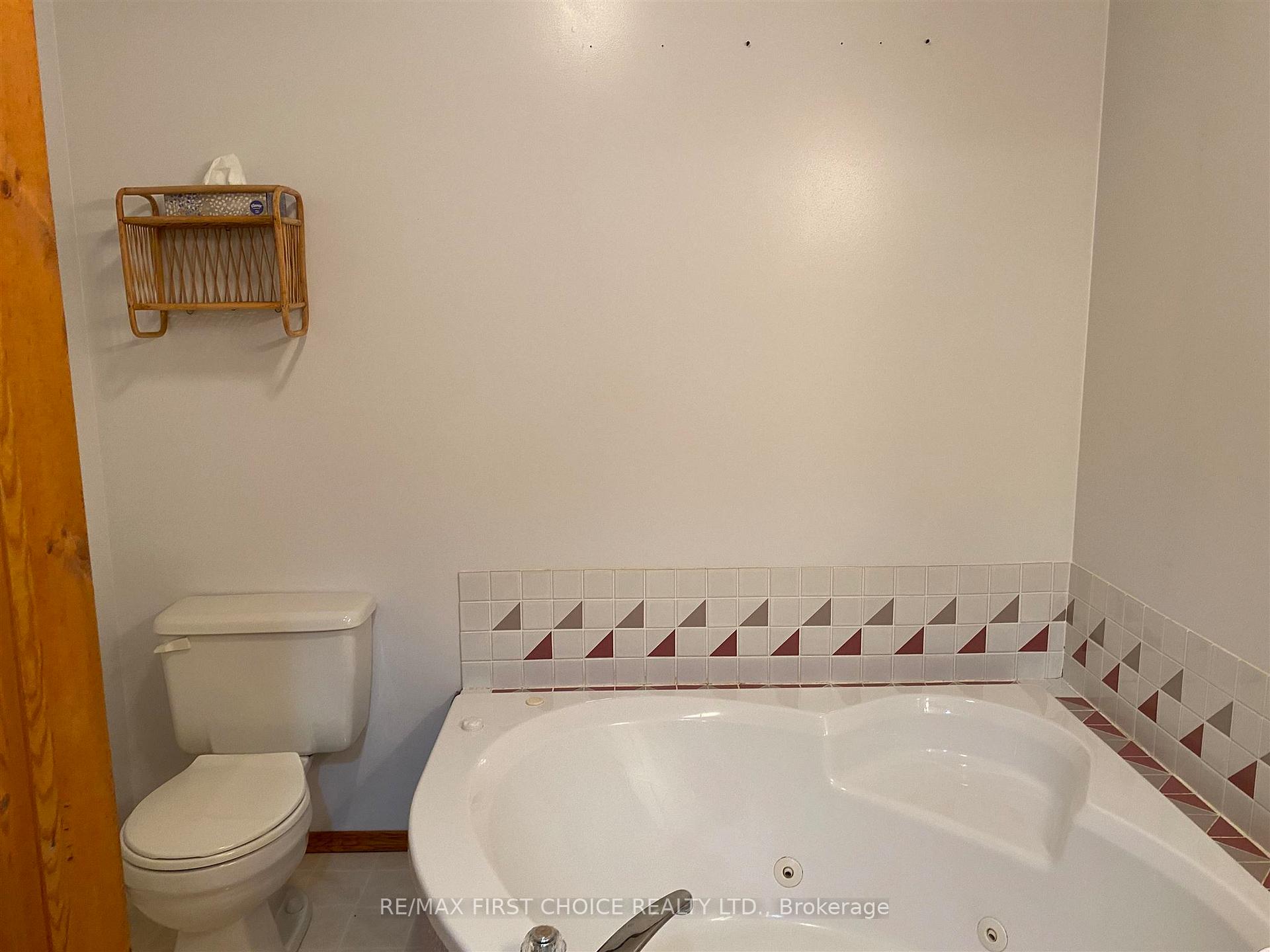 Photo 10 of 987 Redford Road, Emo — HOMEH
