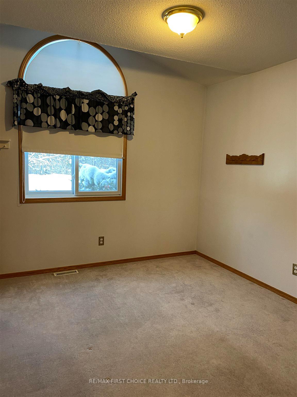 Photo 11 of 987 Redford Road, Emo — HOMEH